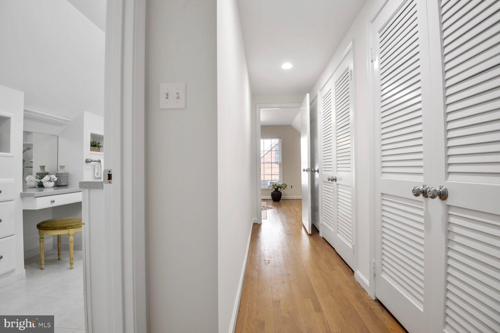 FALLS HILL - Residential