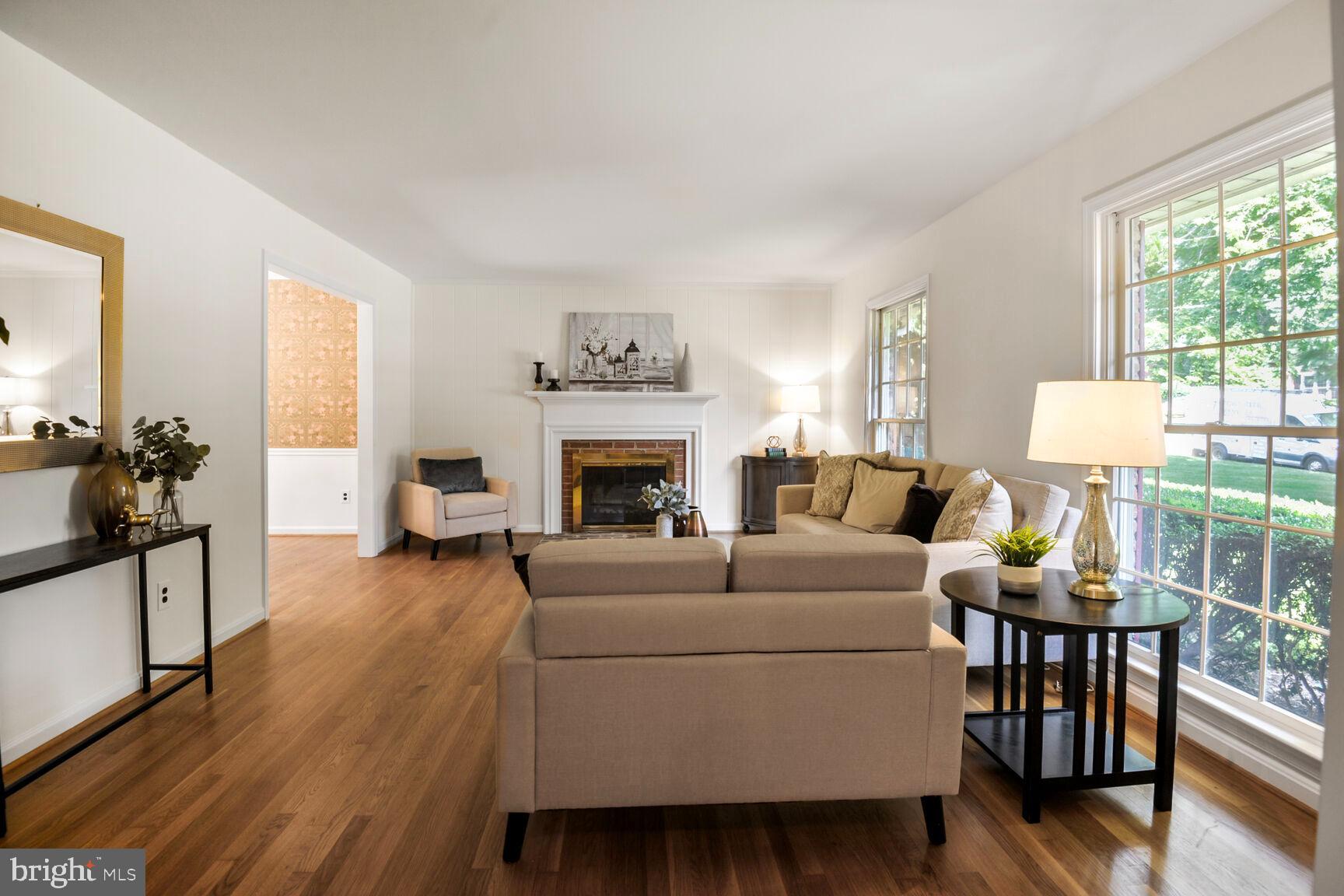 FALLS HILL - Residential