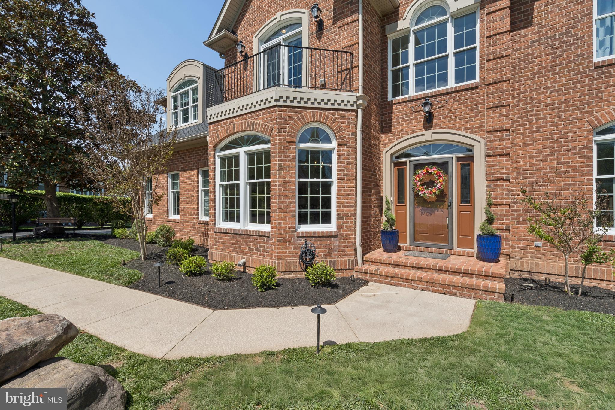 HOLLY HILLS - Residential