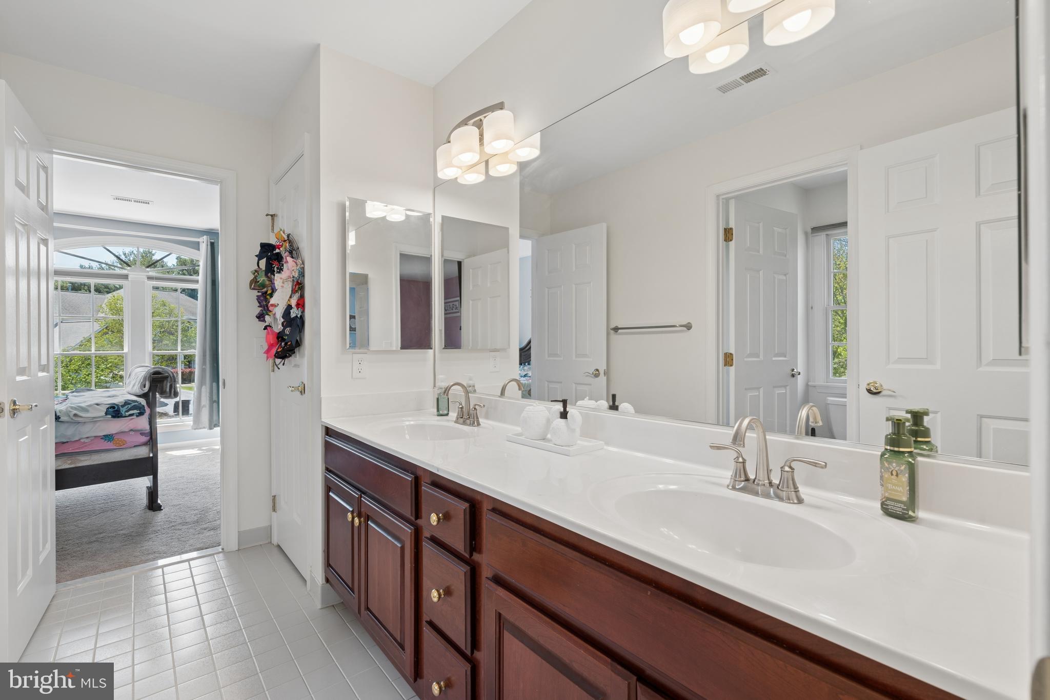 HOLLY HILLS - Residential