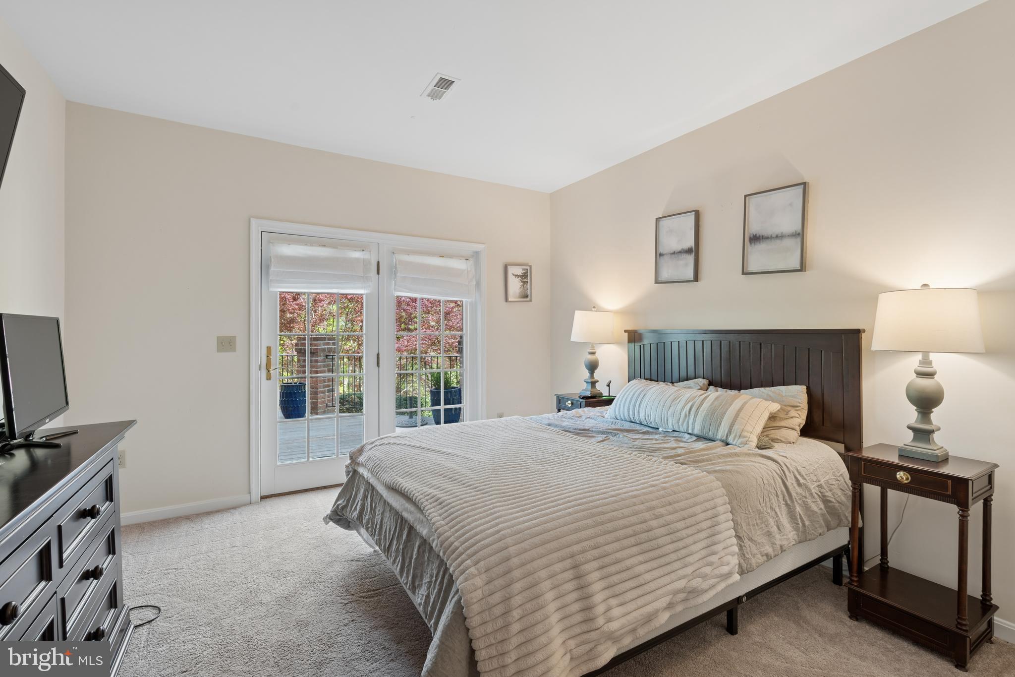 HOLLY HILLS - Residential