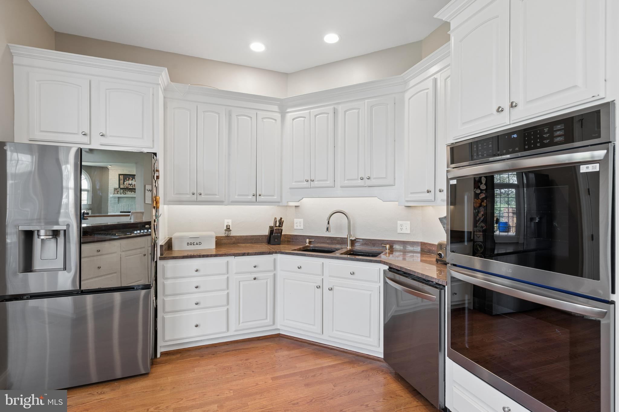 HOLLY HILLS - Residential