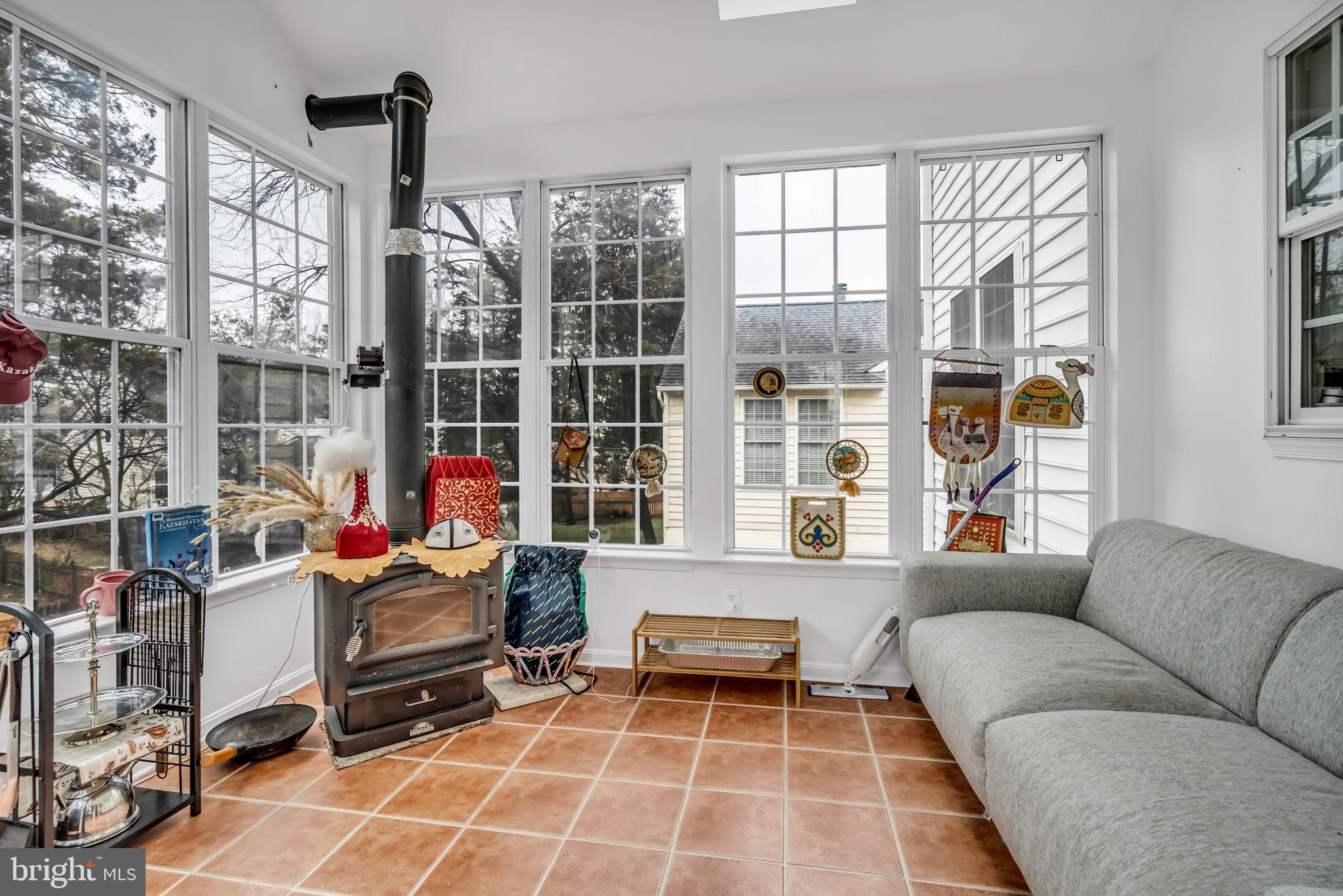 SOUTH RIDING - Residential