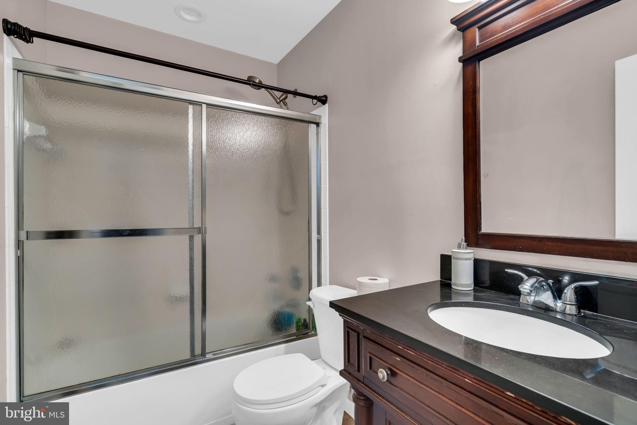 SOUTH RIDING - Residential