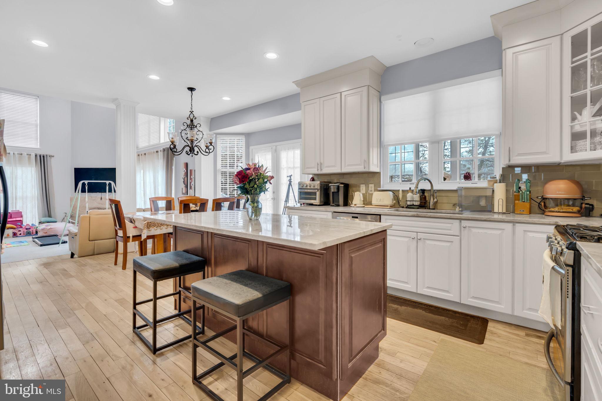 SOUTH RIDING - Residential