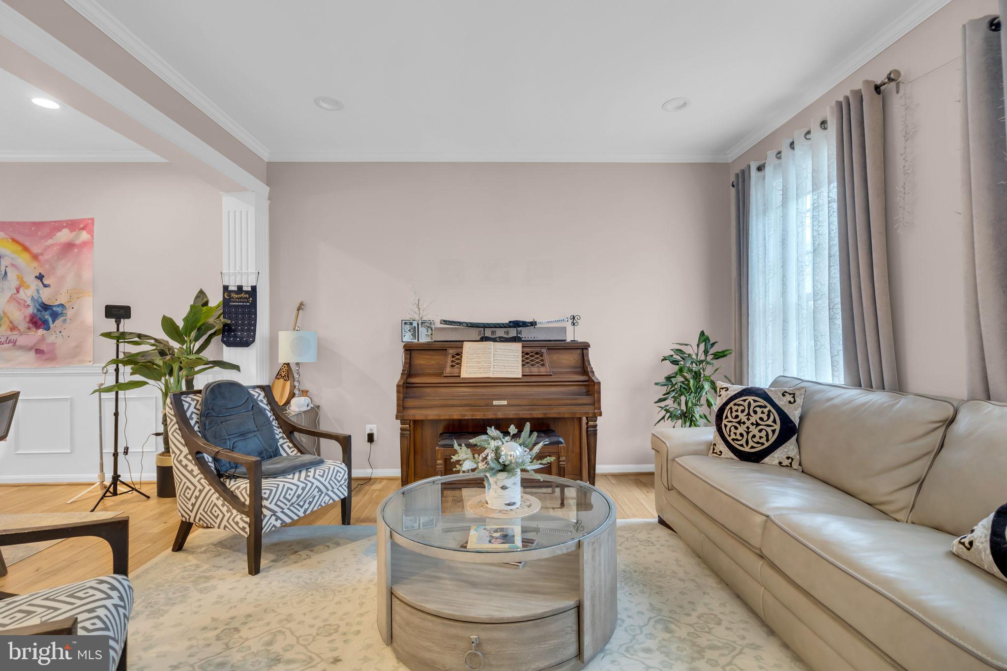 SOUTH RIDING - Residential