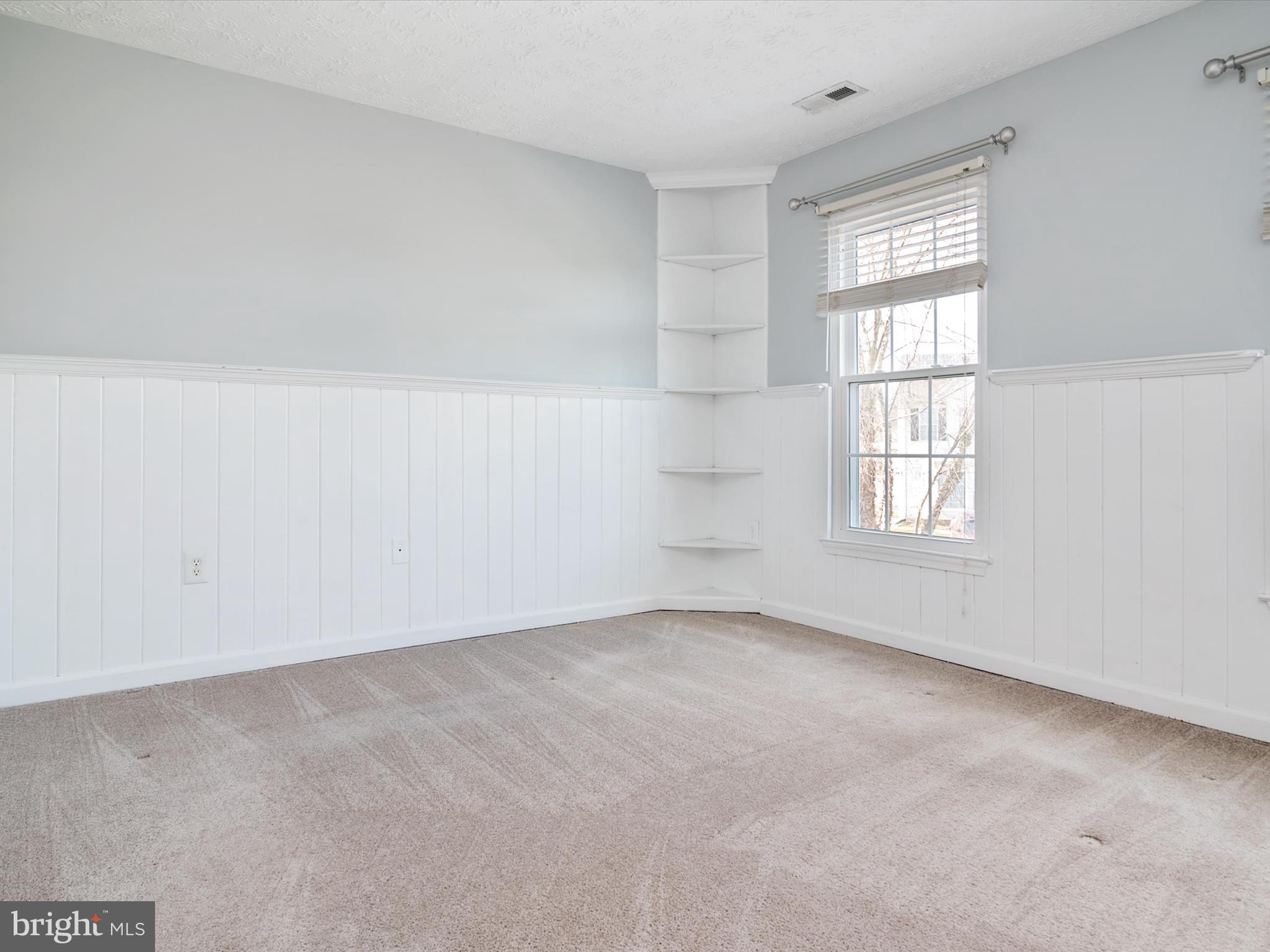 SEVEN OAKS - Residential