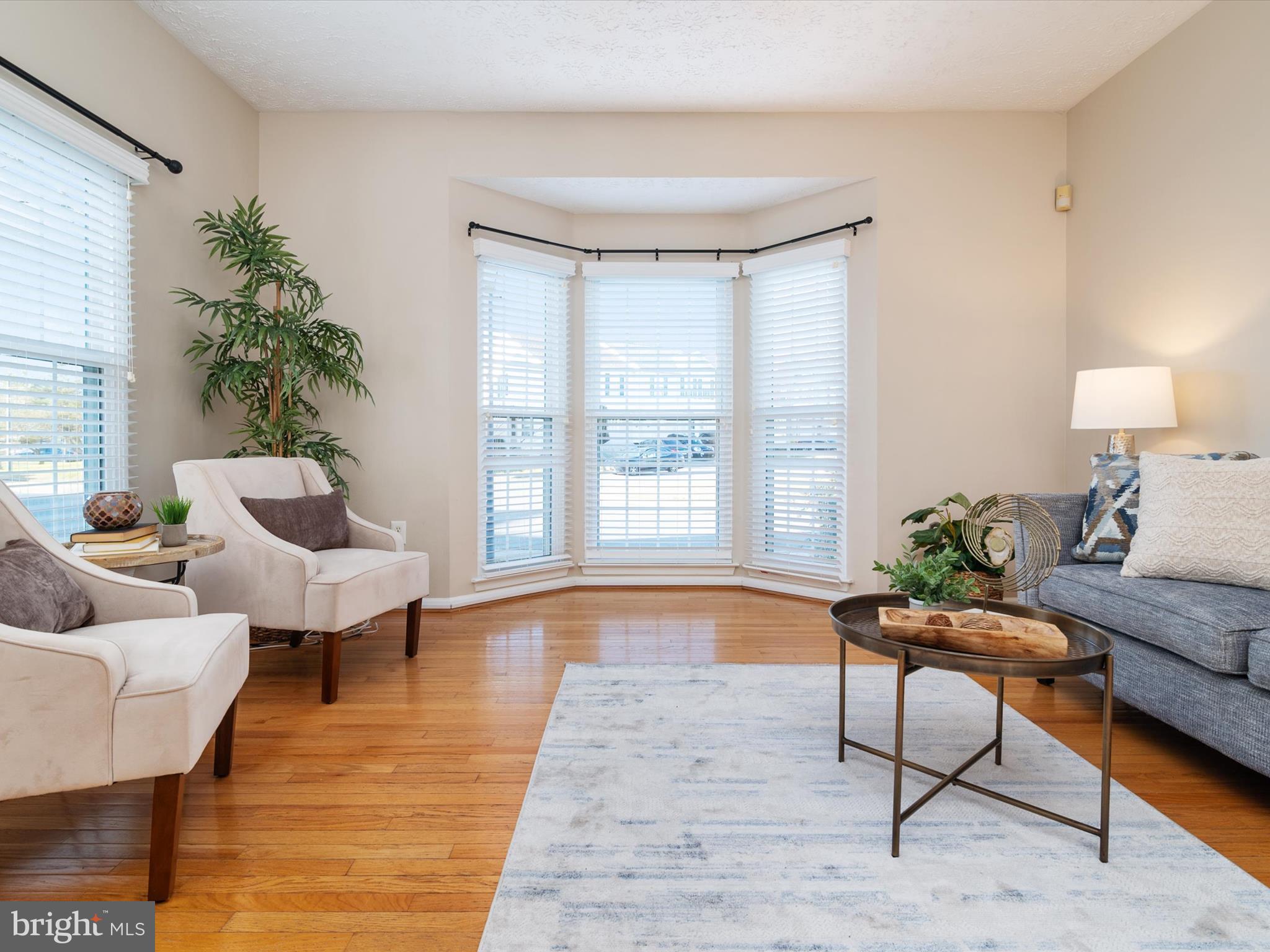 SEVEN OAKS - Residential