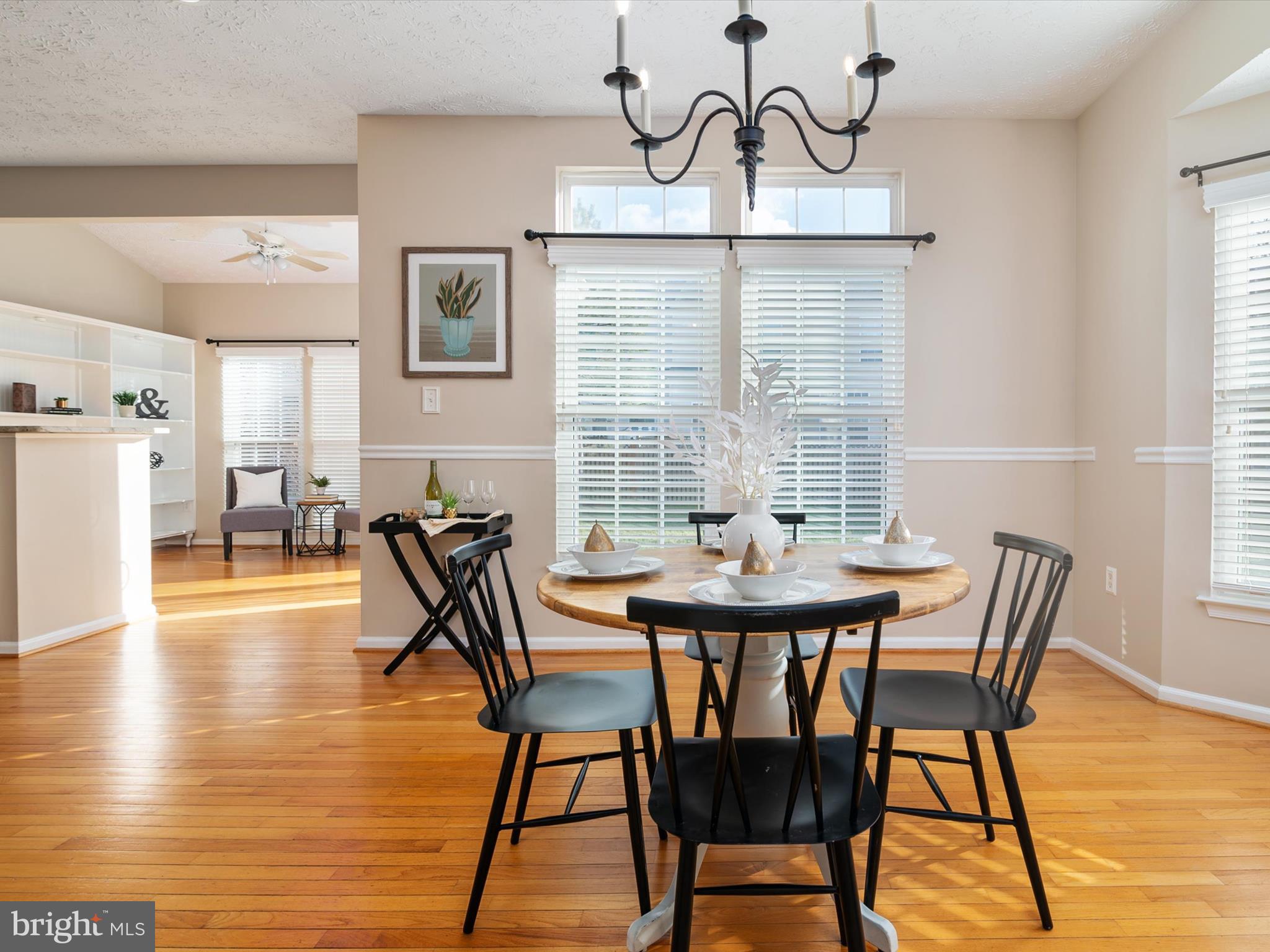 SEVEN OAKS - Residential