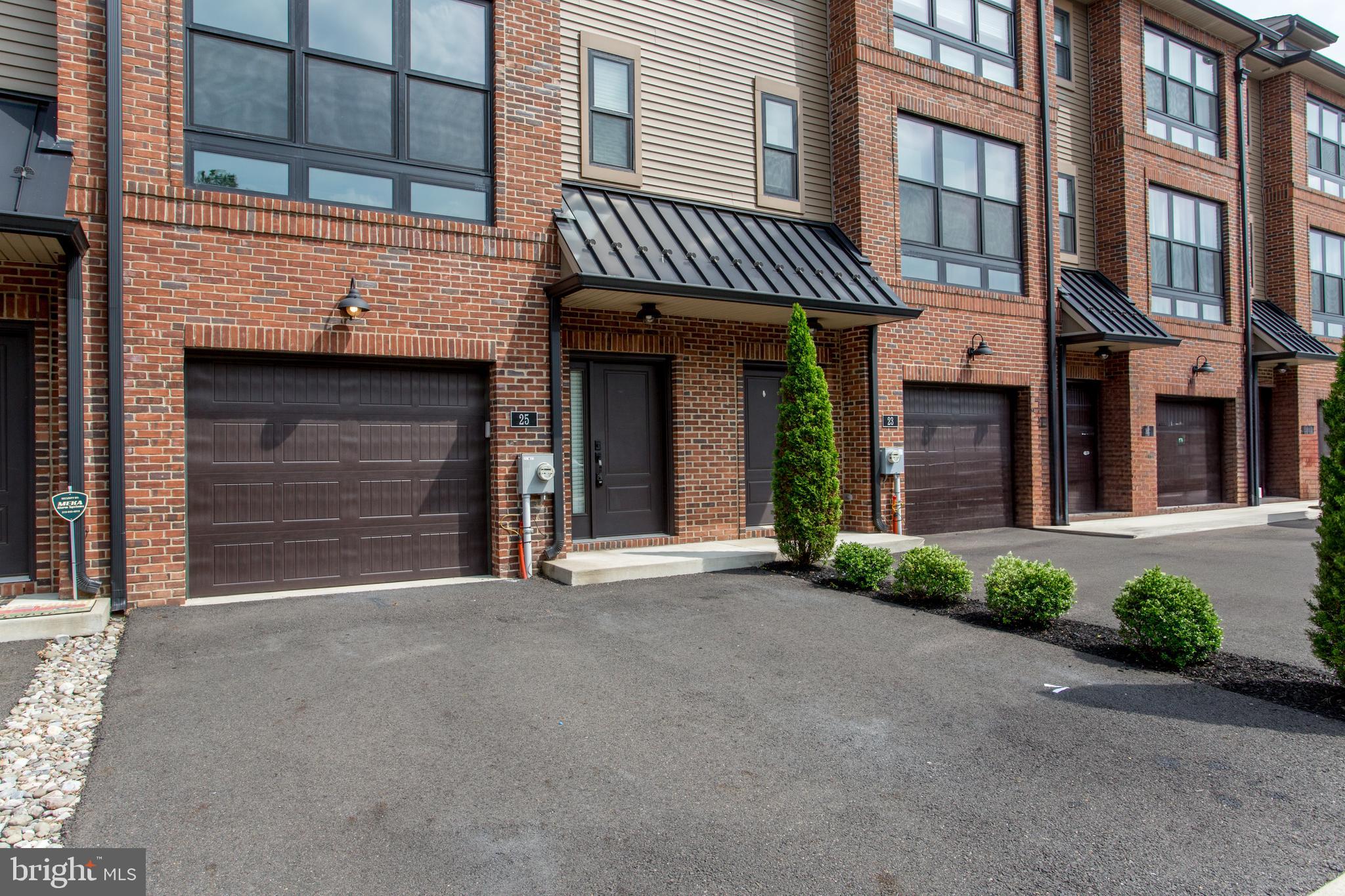 THE BRICKYARD - Residential Lease