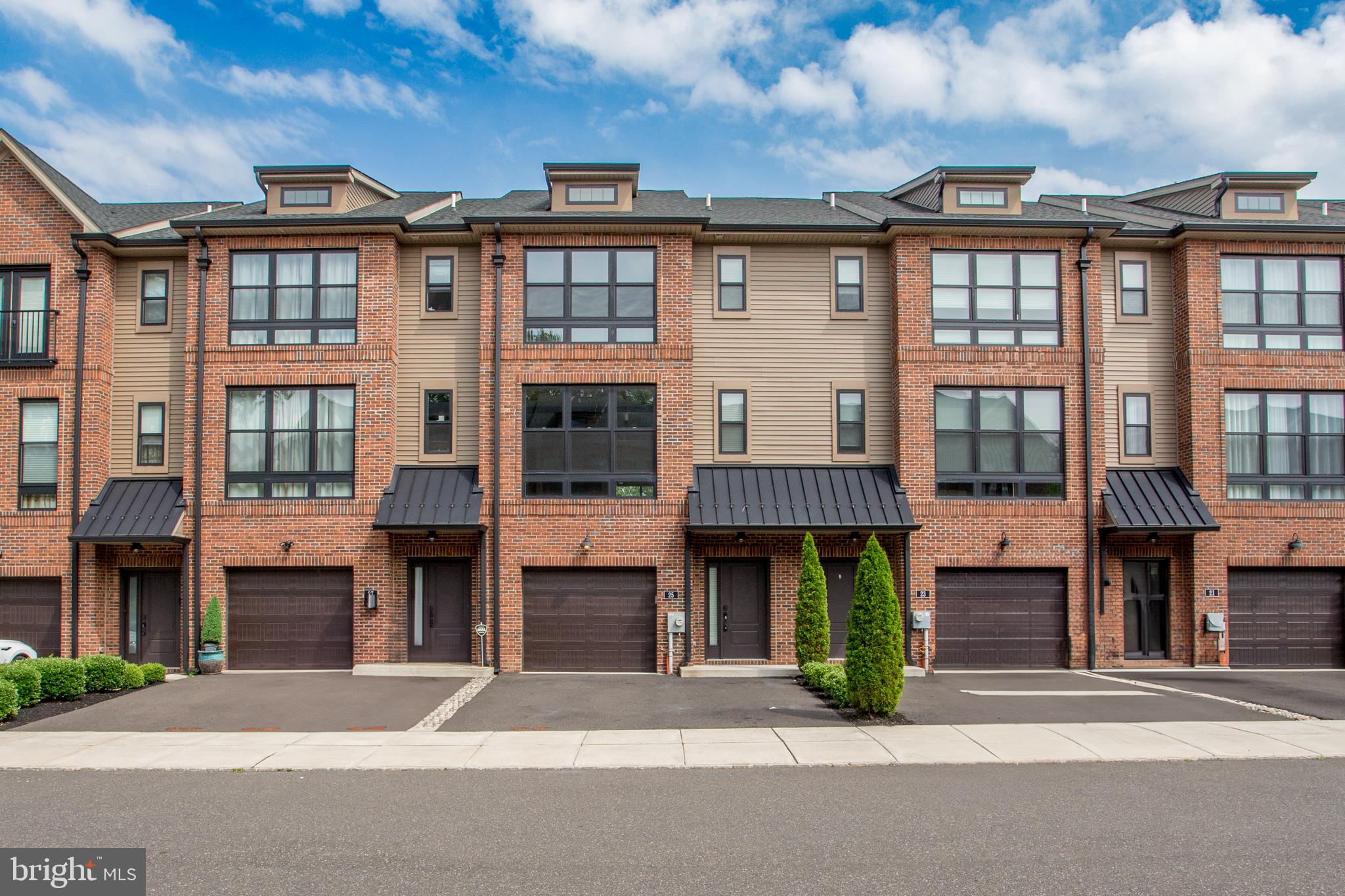 THE BRICKYARD - Residential Lease