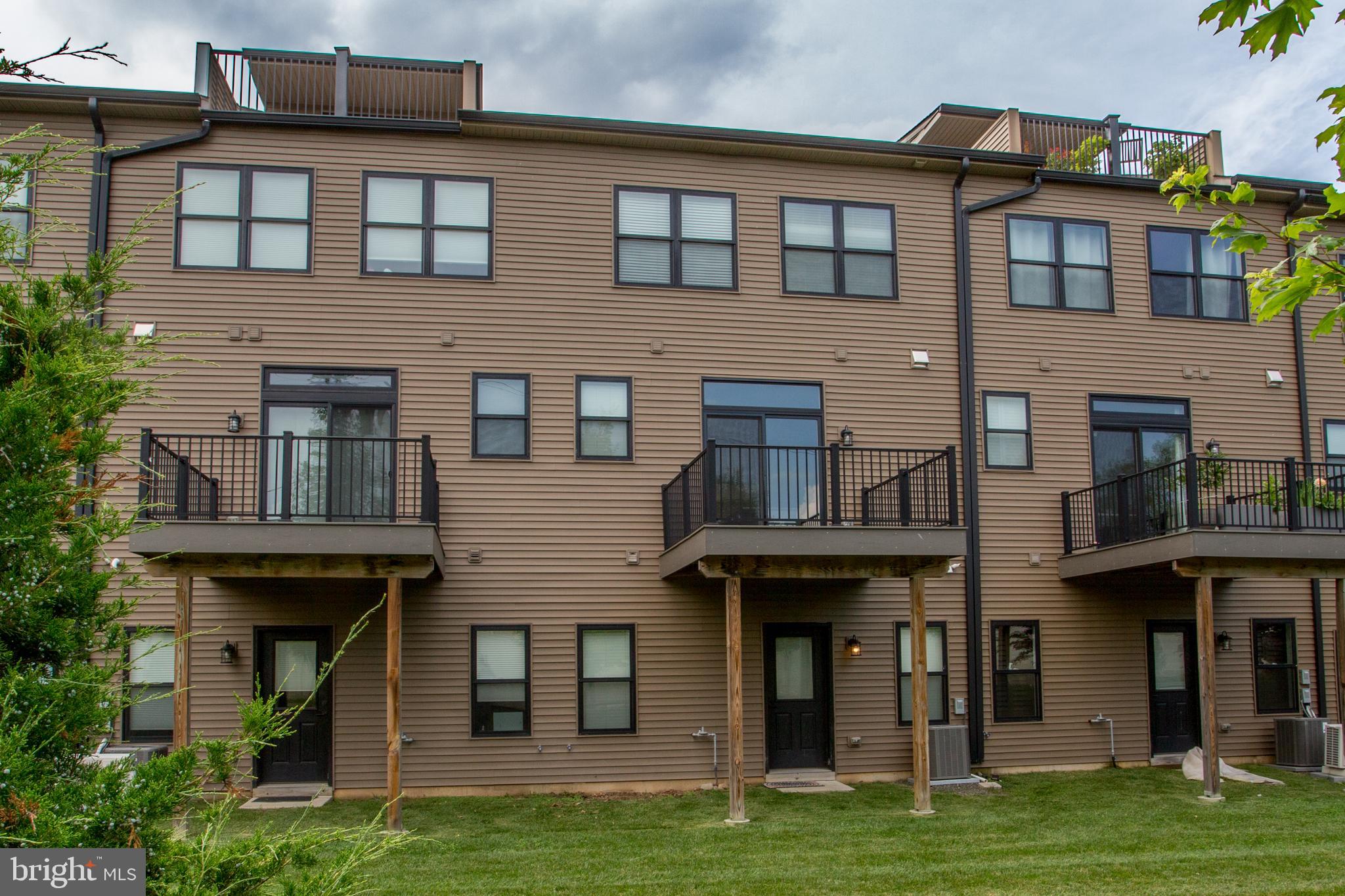 THE BRICKYARD - Residential Lease