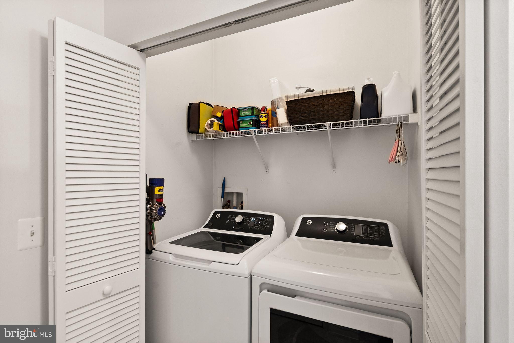 GROVE AT ARLINGTON - Residential