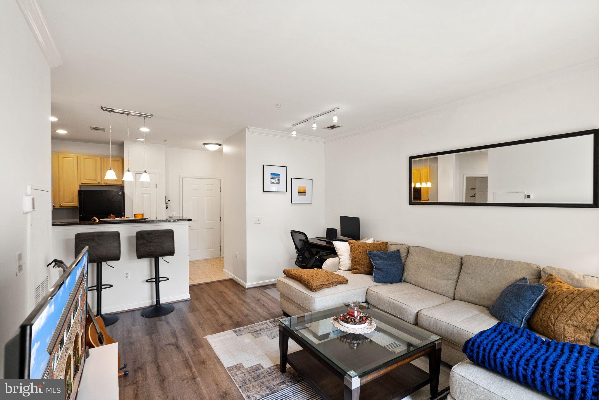 GROVE AT ARLINGTON - Residential