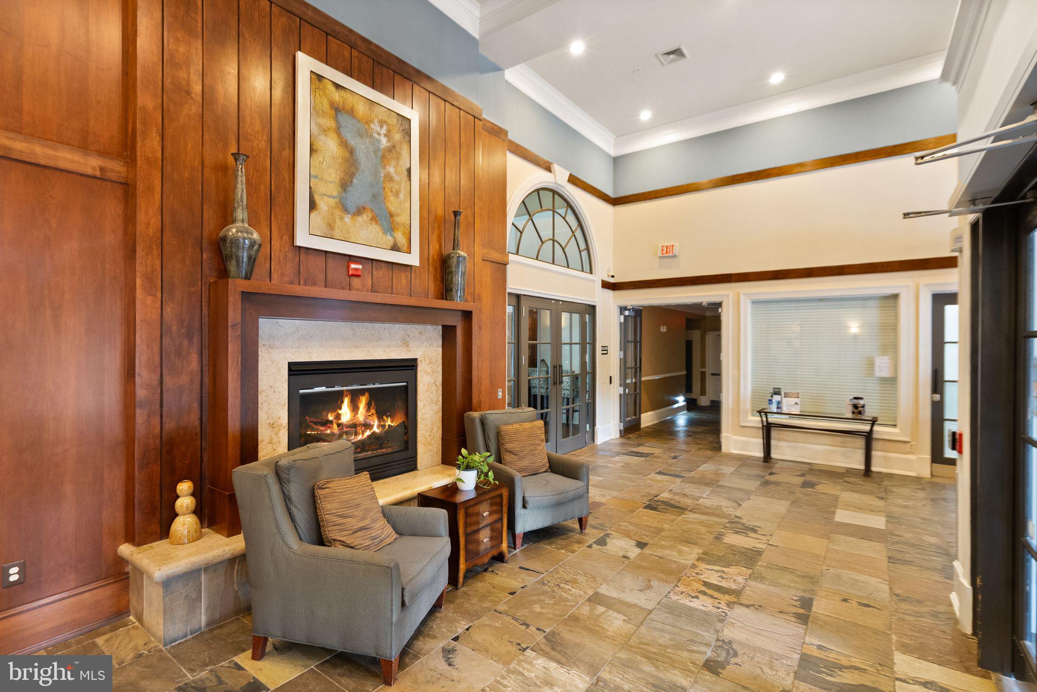 GROVE AT ARLINGTON - Residential