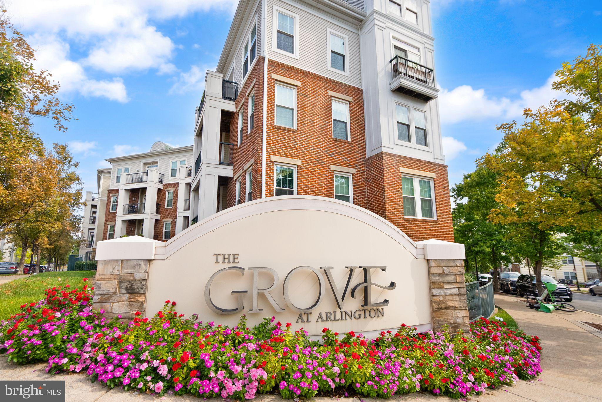 GROVE AT ARLINGTON - Residential