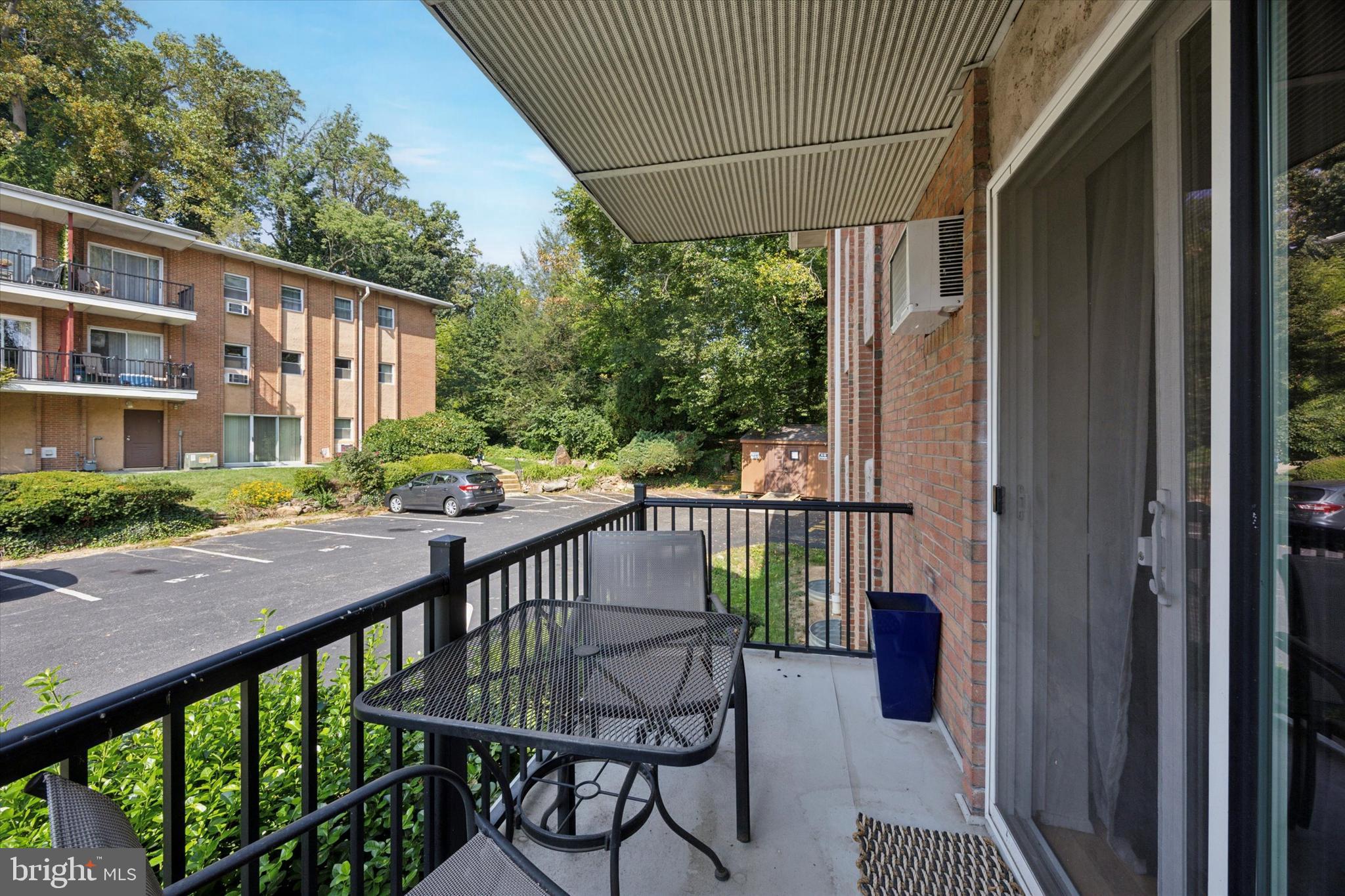 RIVER TERRACE - Residential