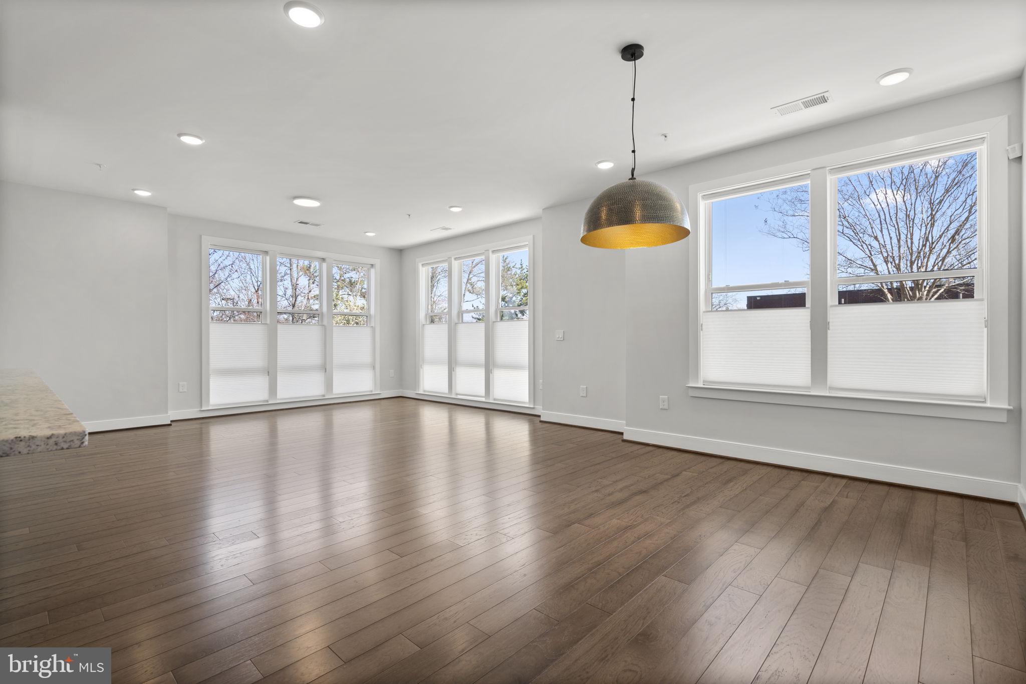 LOFTS AT RESTON STATION - Residential