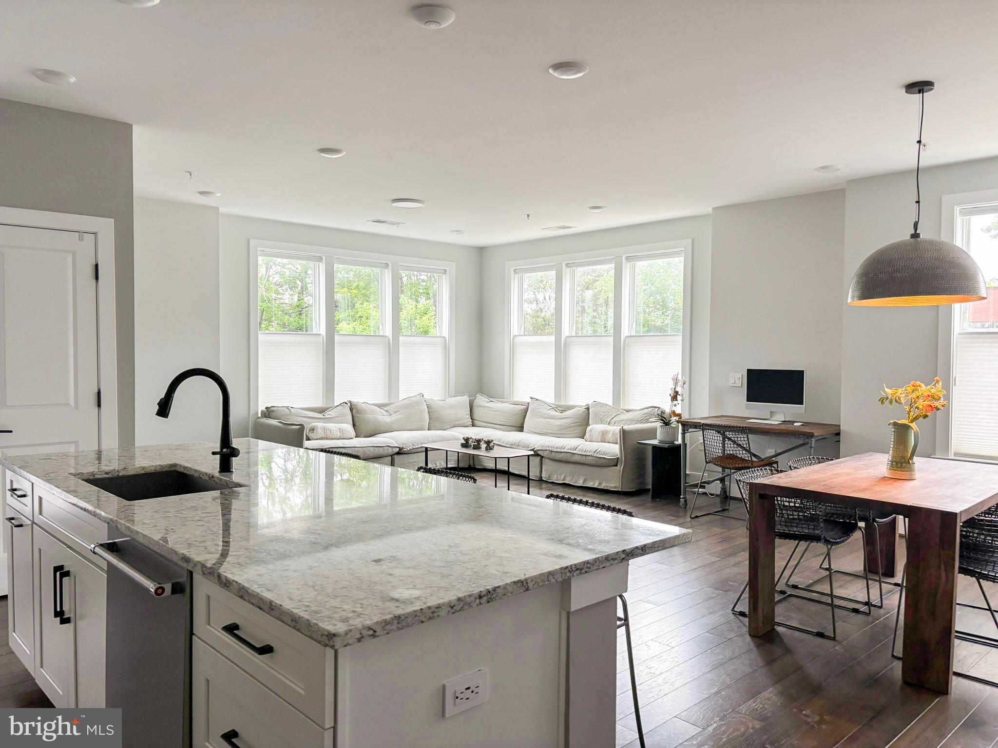 LOFTS AT RESTON STATION - Residential
