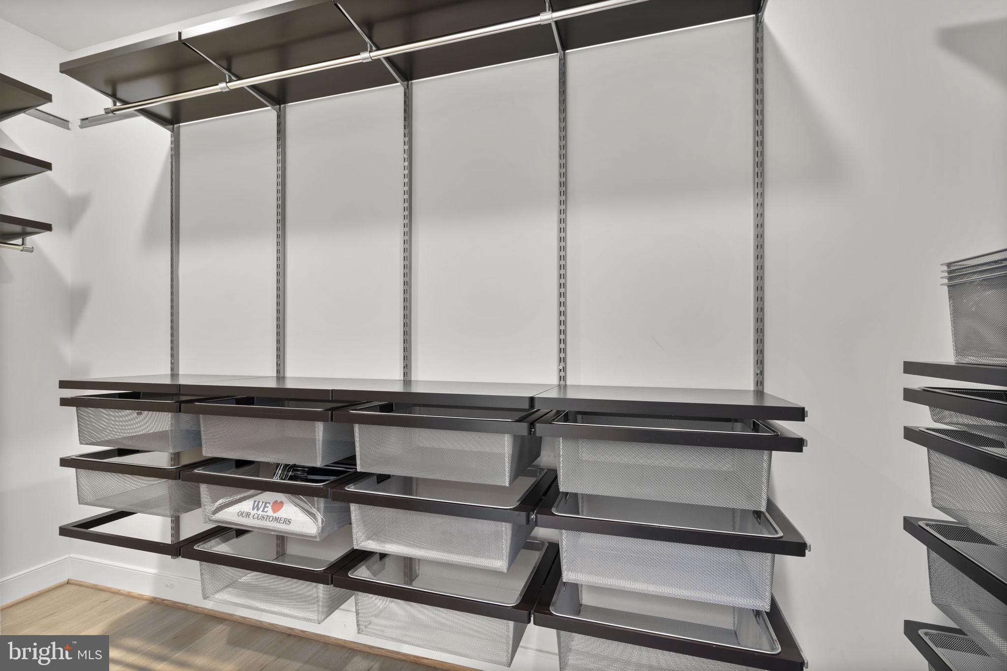 LOFTS AT RESTON STATION - Residential