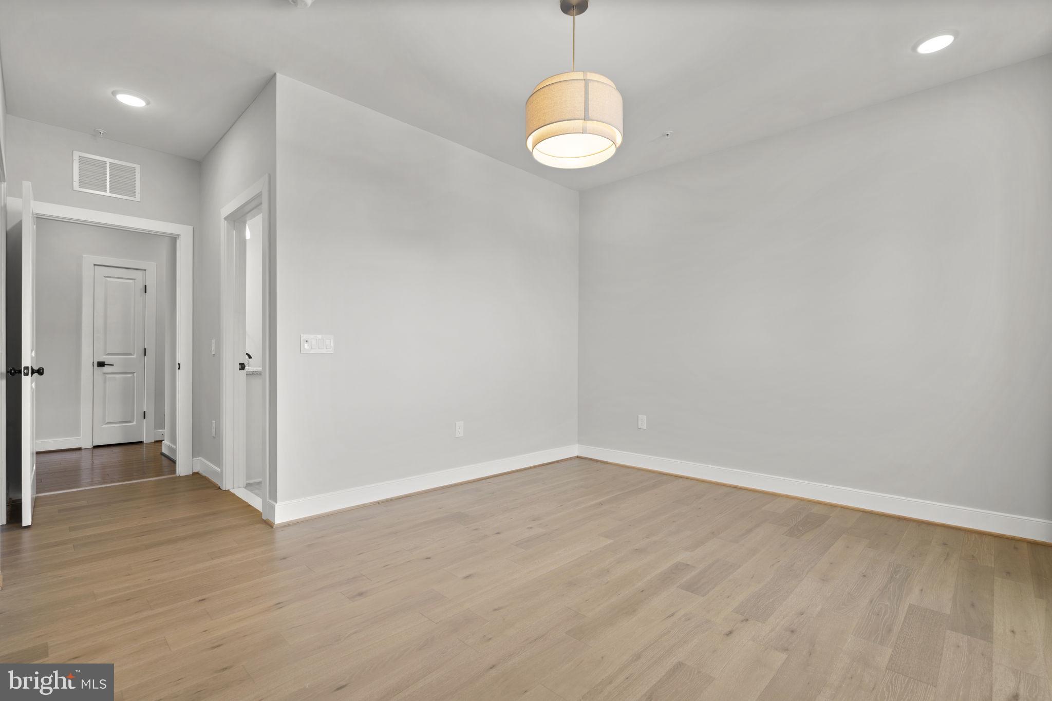 LOFTS AT RESTON STATION - Residential