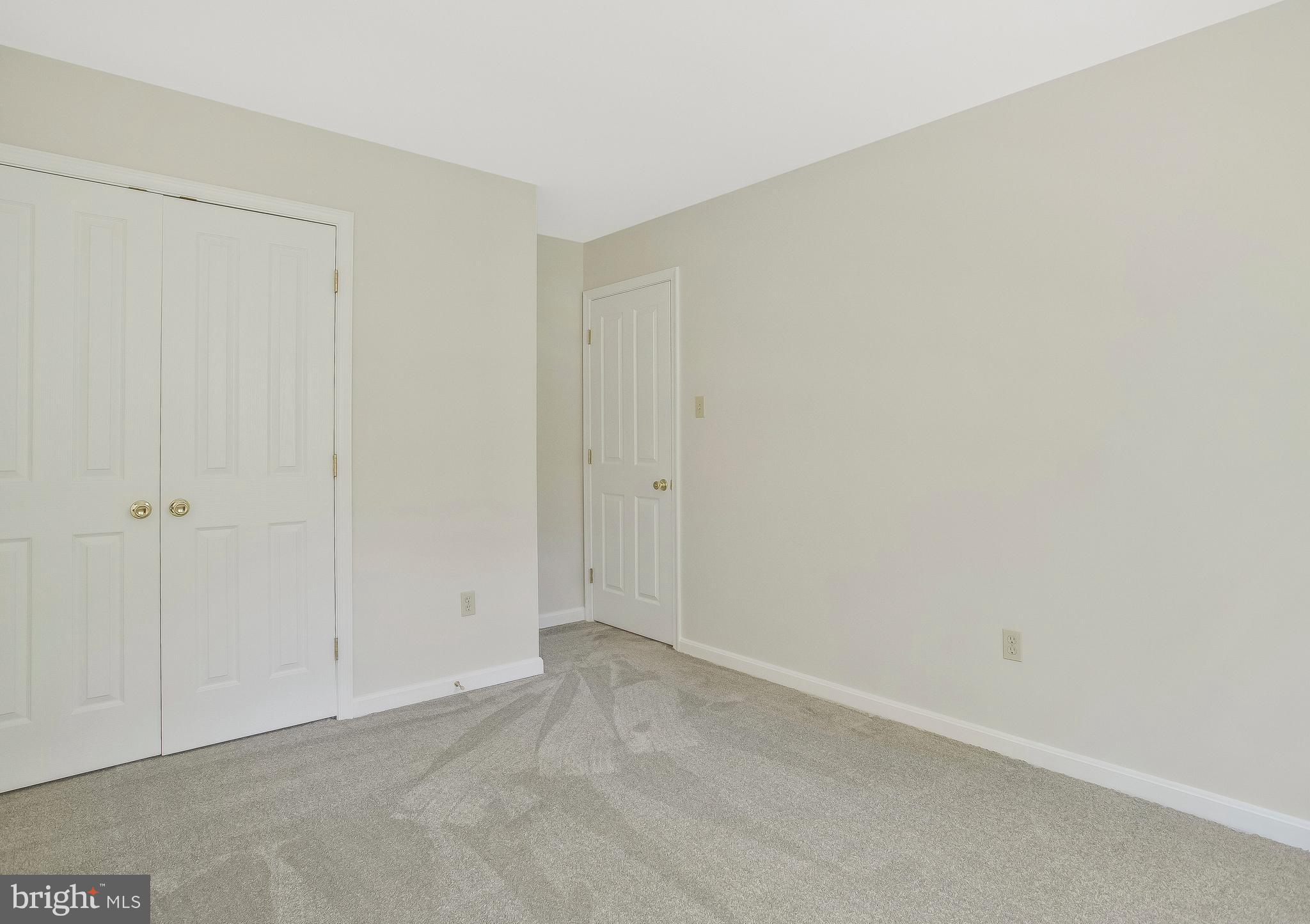 VILLAGE OF RIVER HILL - Residential