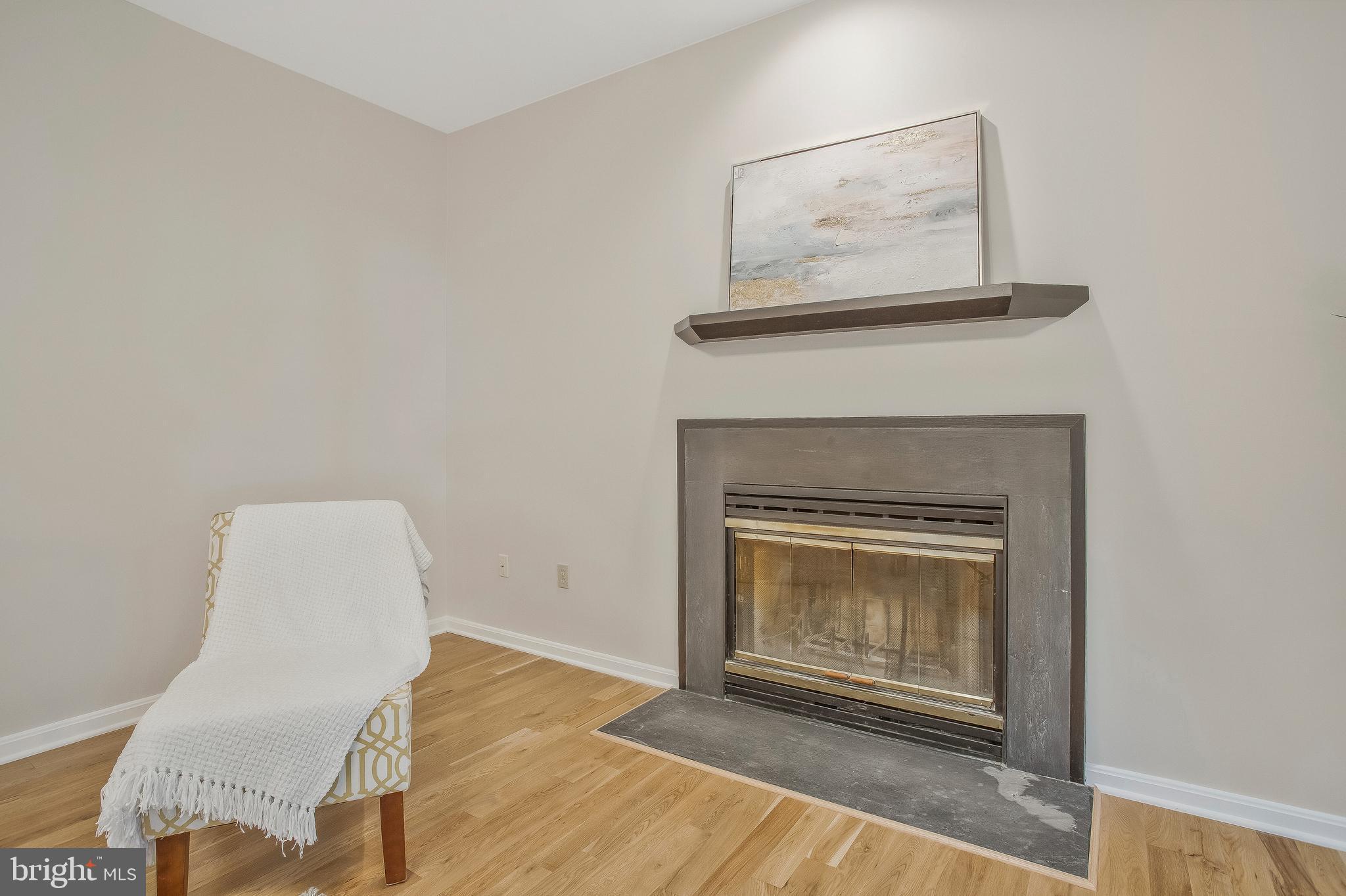 VILLAGE OF RIVER HILL - Residential