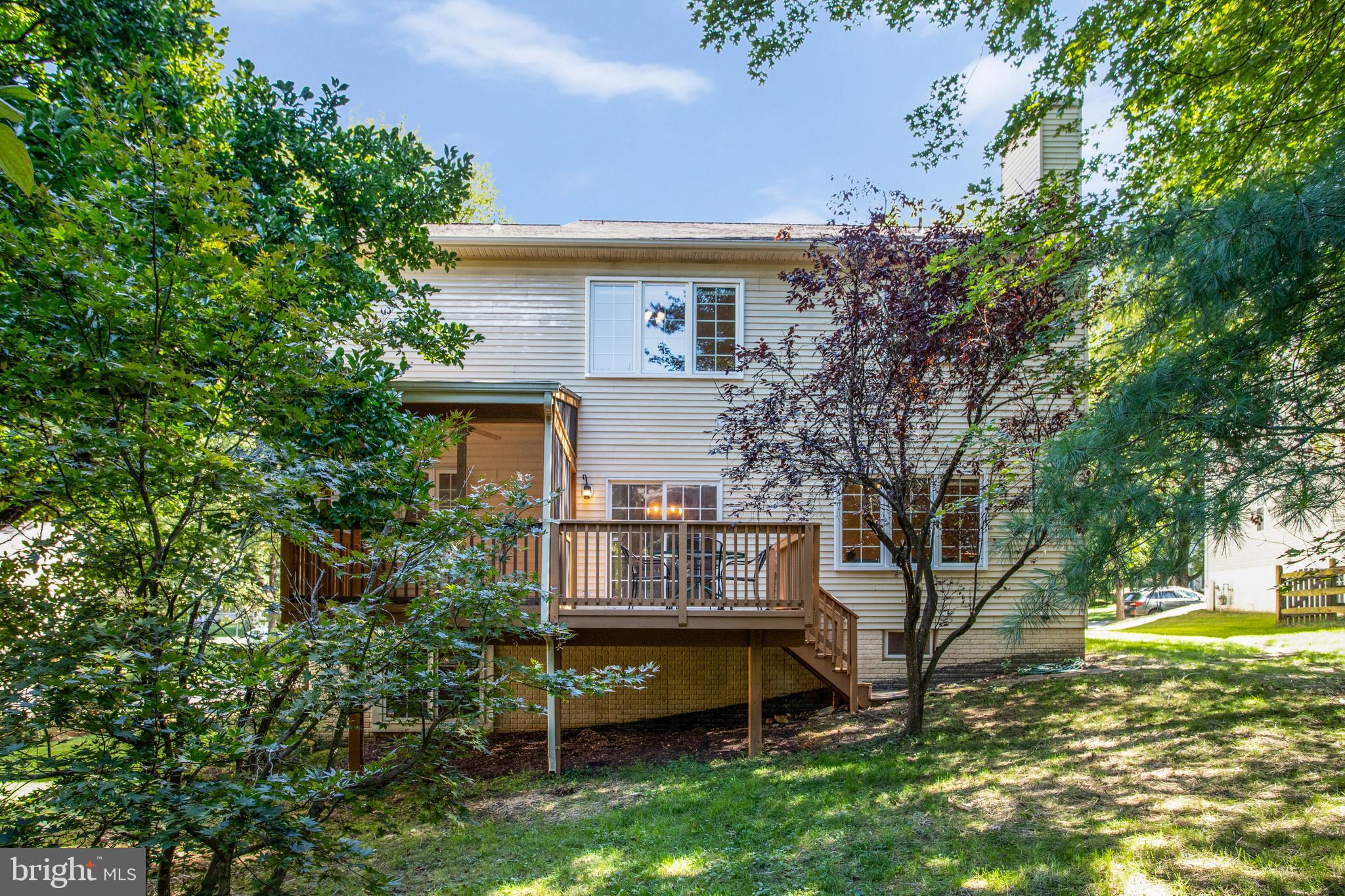 VILLAGE OF RIVER HILL - Residential