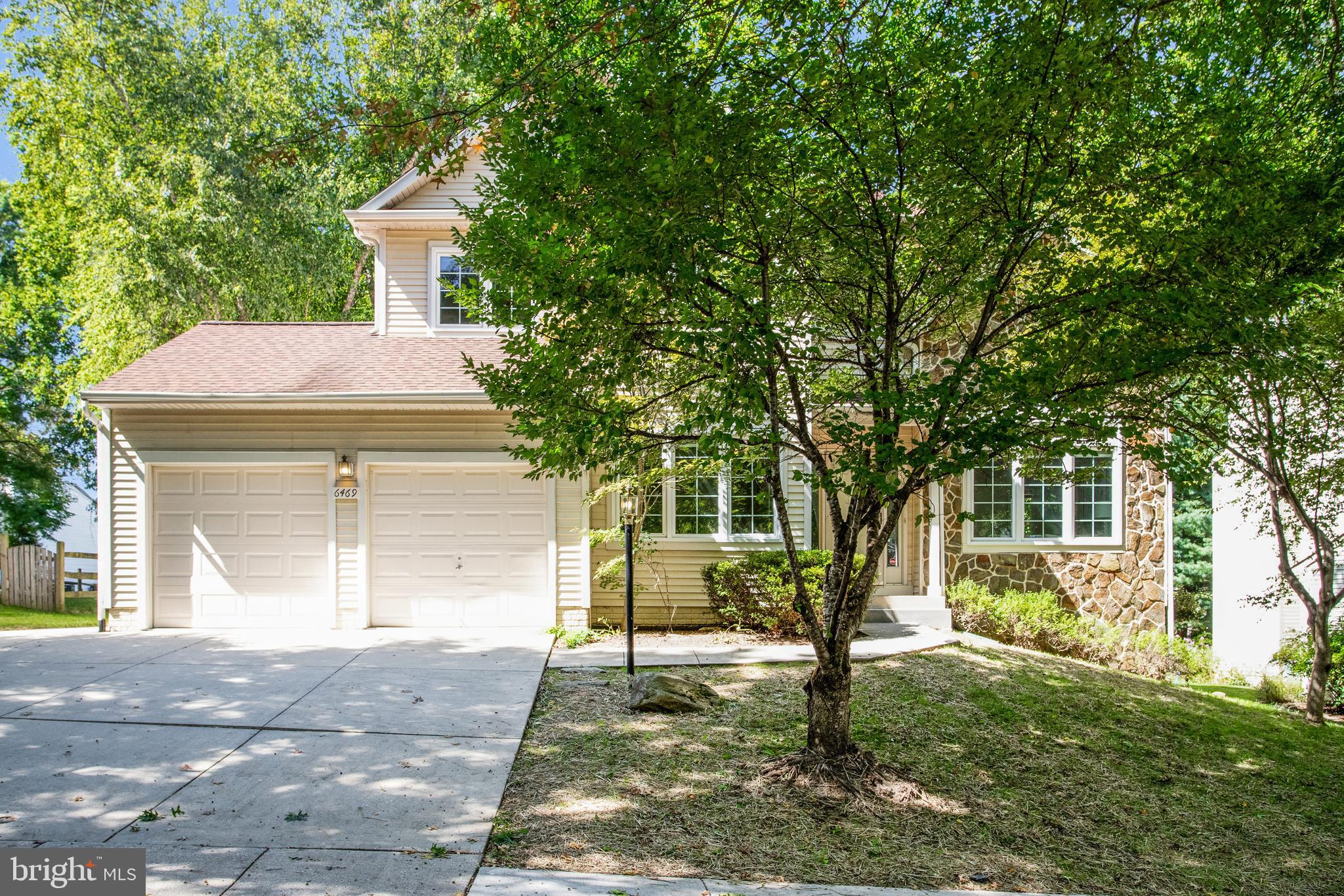 VILLAGE OF RIVER HILL - Residential