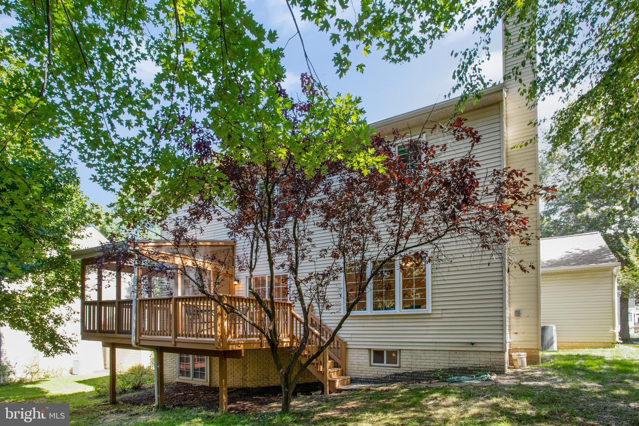 VILLAGE OF RIVER HILL - Residential