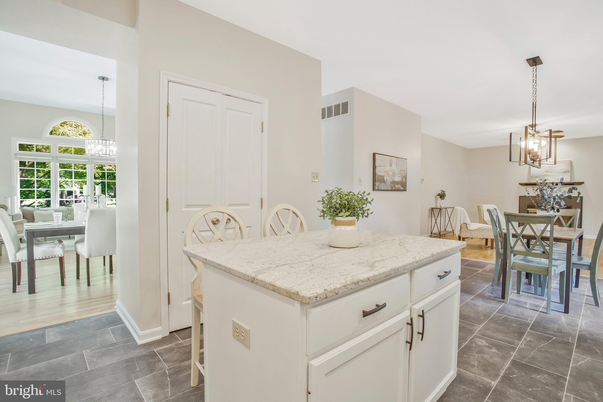 VILLAGE OF RIVER HILL - Residential