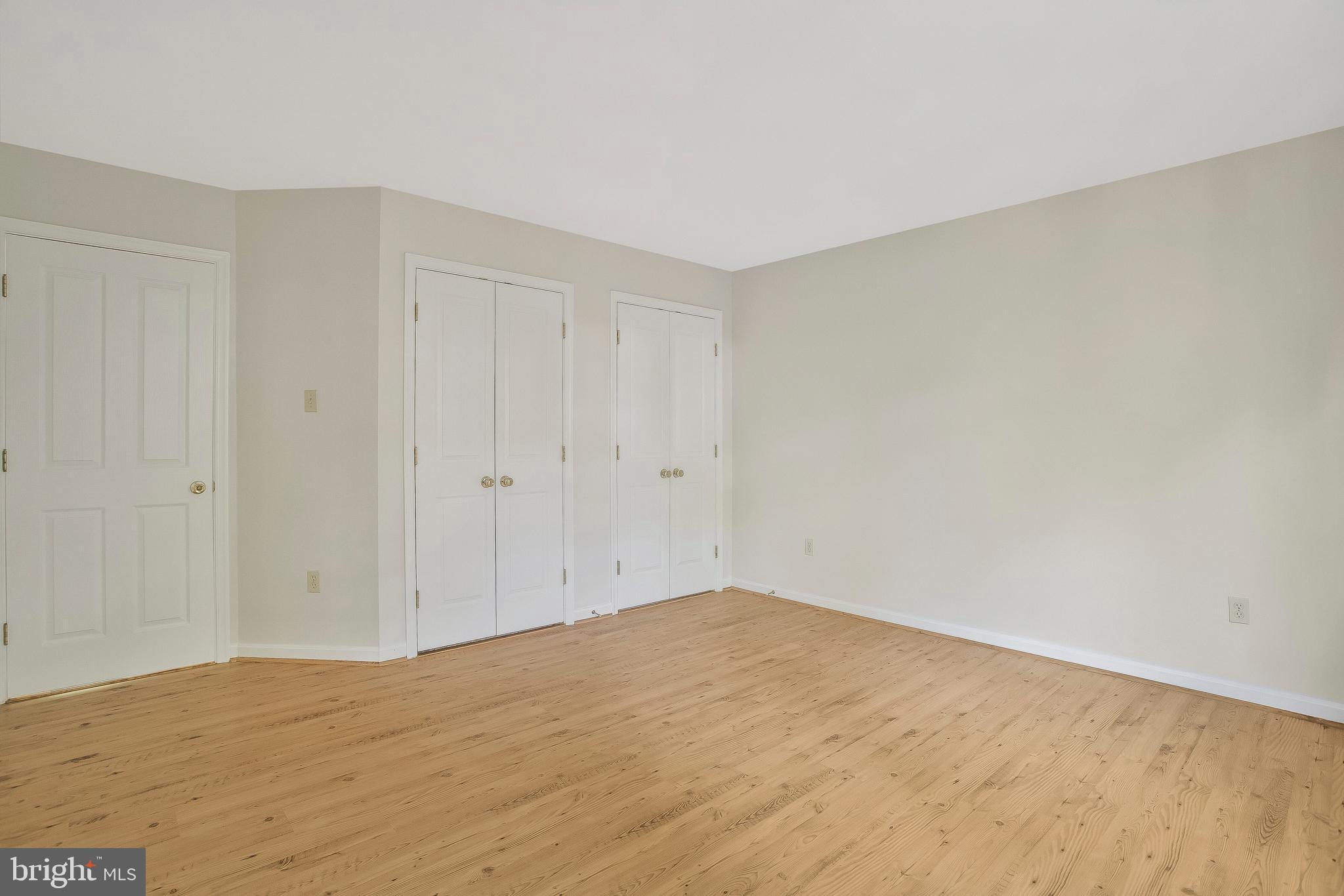 VILLAGE OF RIVER HILL - Residential