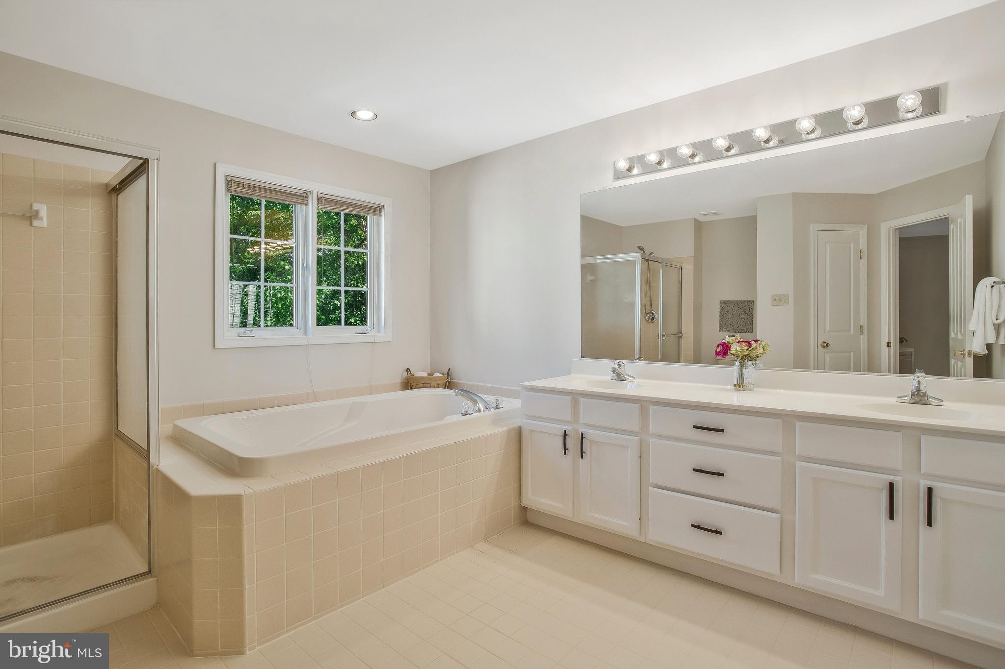 VILLAGE OF RIVER HILL - Residential