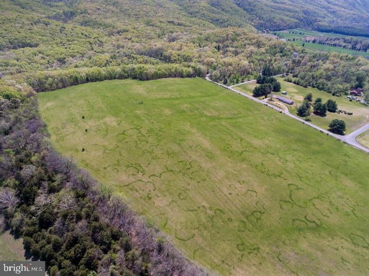 LOT 8 SANDY HOOK FARM .