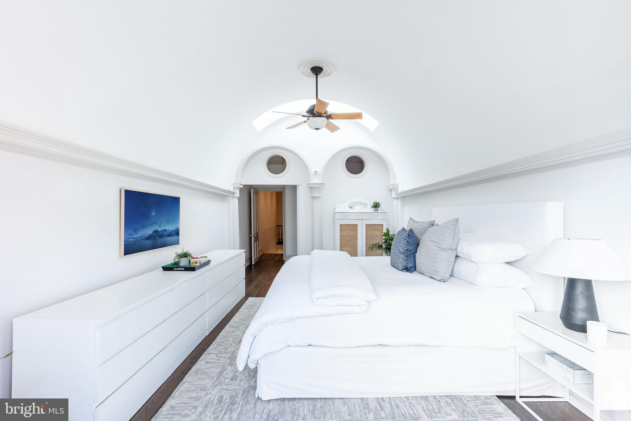 SOCIETY HILL - Residential