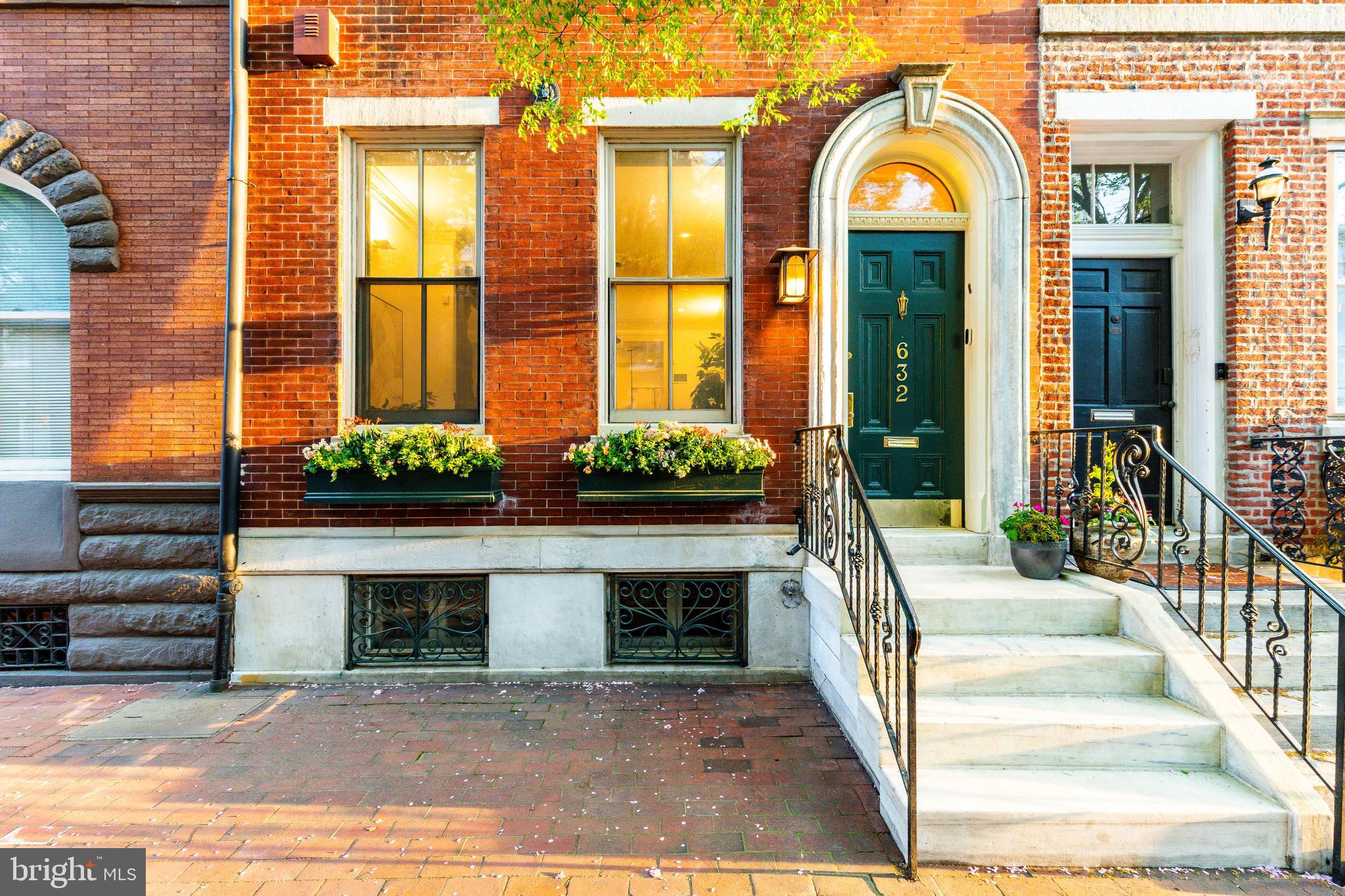 SOCIETY HILL - Residential