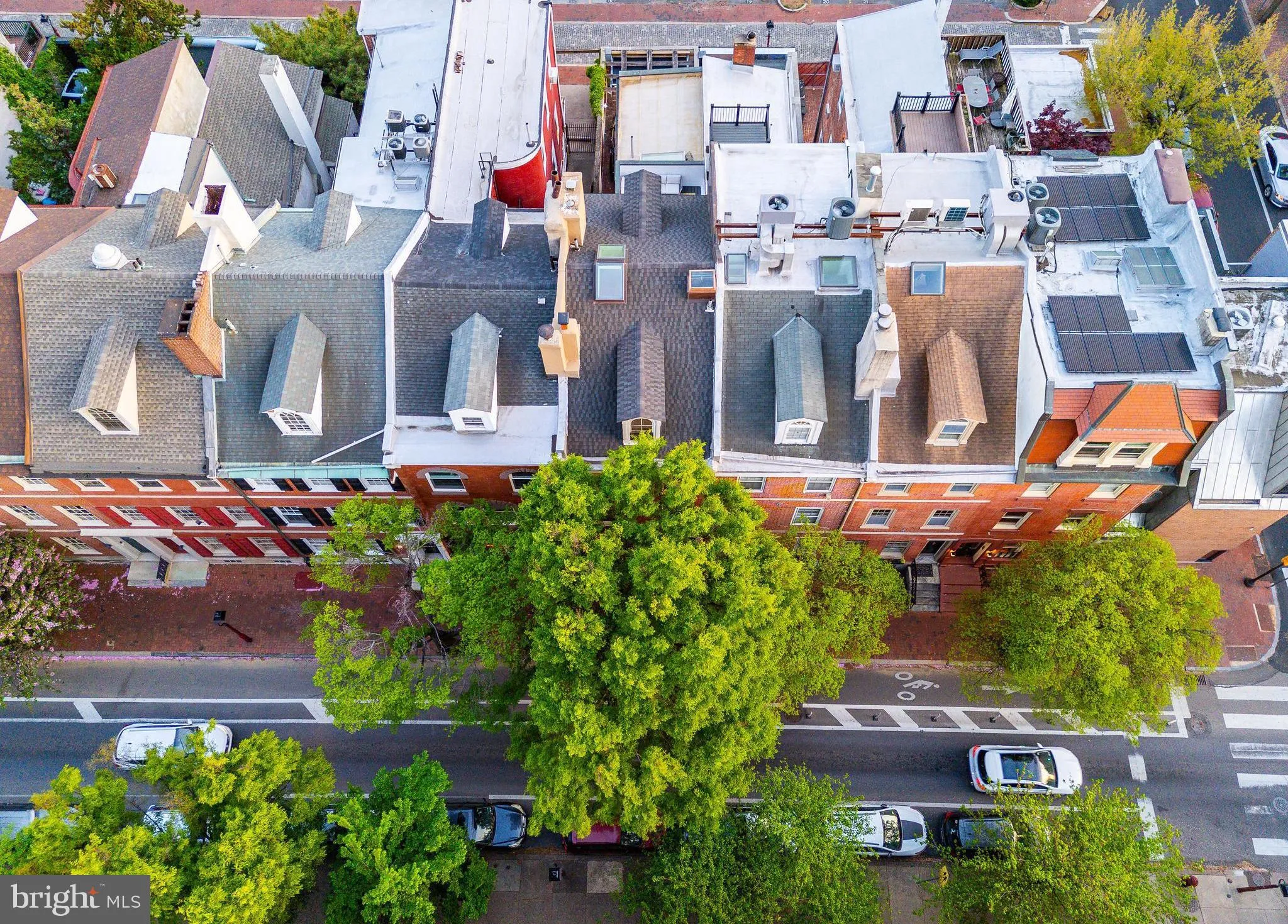 Philadelphia, Pennsylvania 19106, United States, 4 Bedrooms Bedrooms, ,4 BathroomsBathrooms,Residential,Contingent,120539