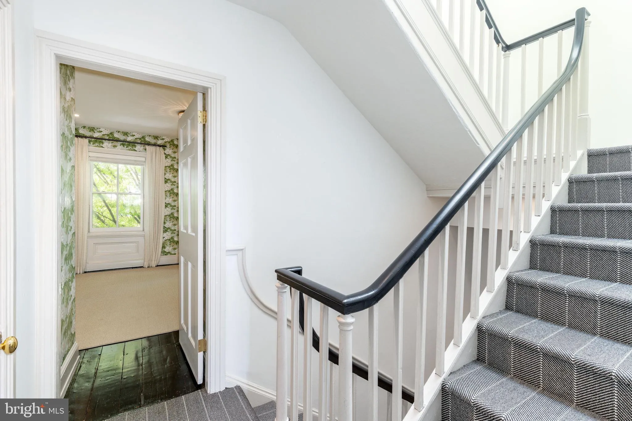 Philadelphia, Pennsylvania 19106, United States, 4 Bedrooms Bedrooms, ,4 BathroomsBathrooms,Residential,Contingent,120539