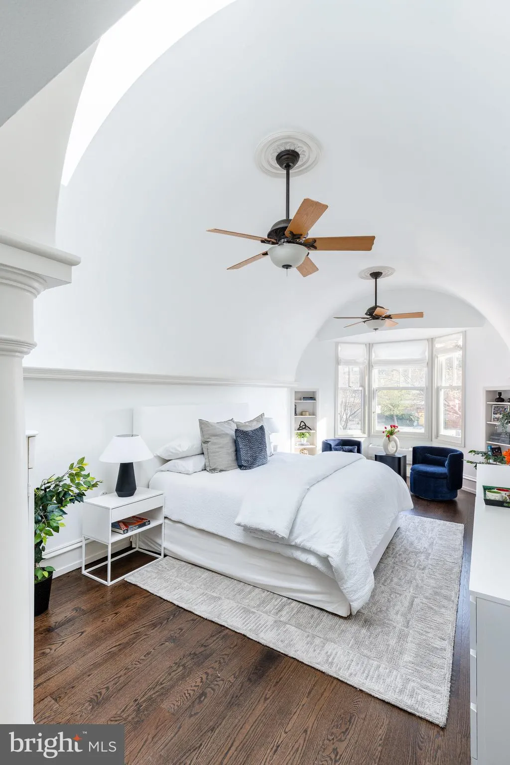 Philadelphia, Pennsylvania 19106, United States, 4 Bedrooms Bedrooms, ,4 BathroomsBathrooms,Residential,Contingent,120539