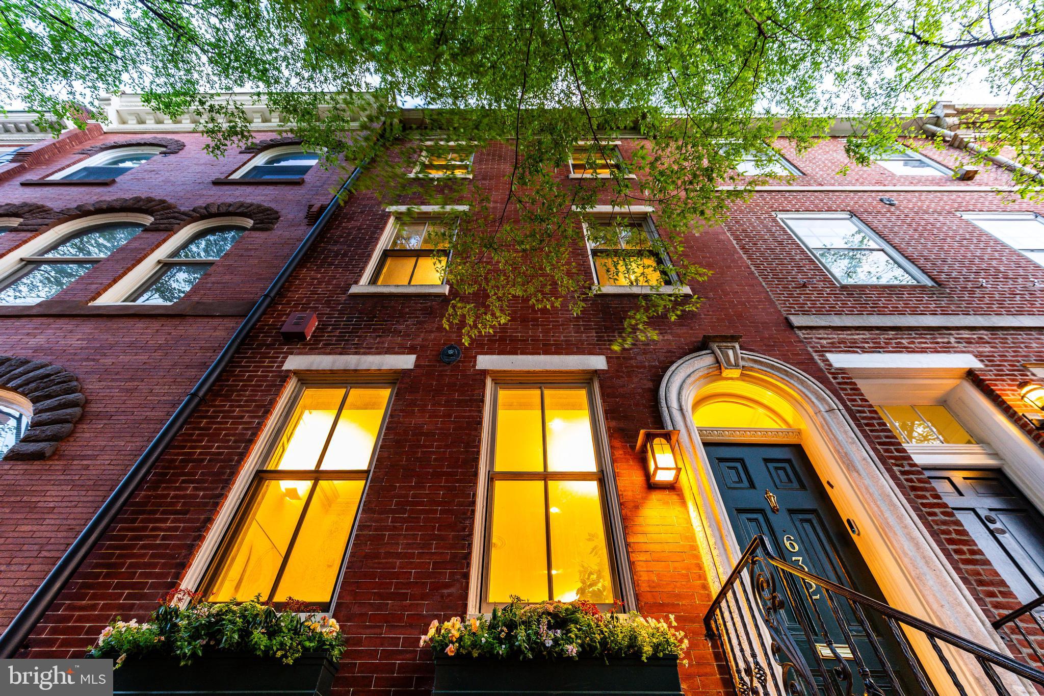 SOCIETY HILL - Residential