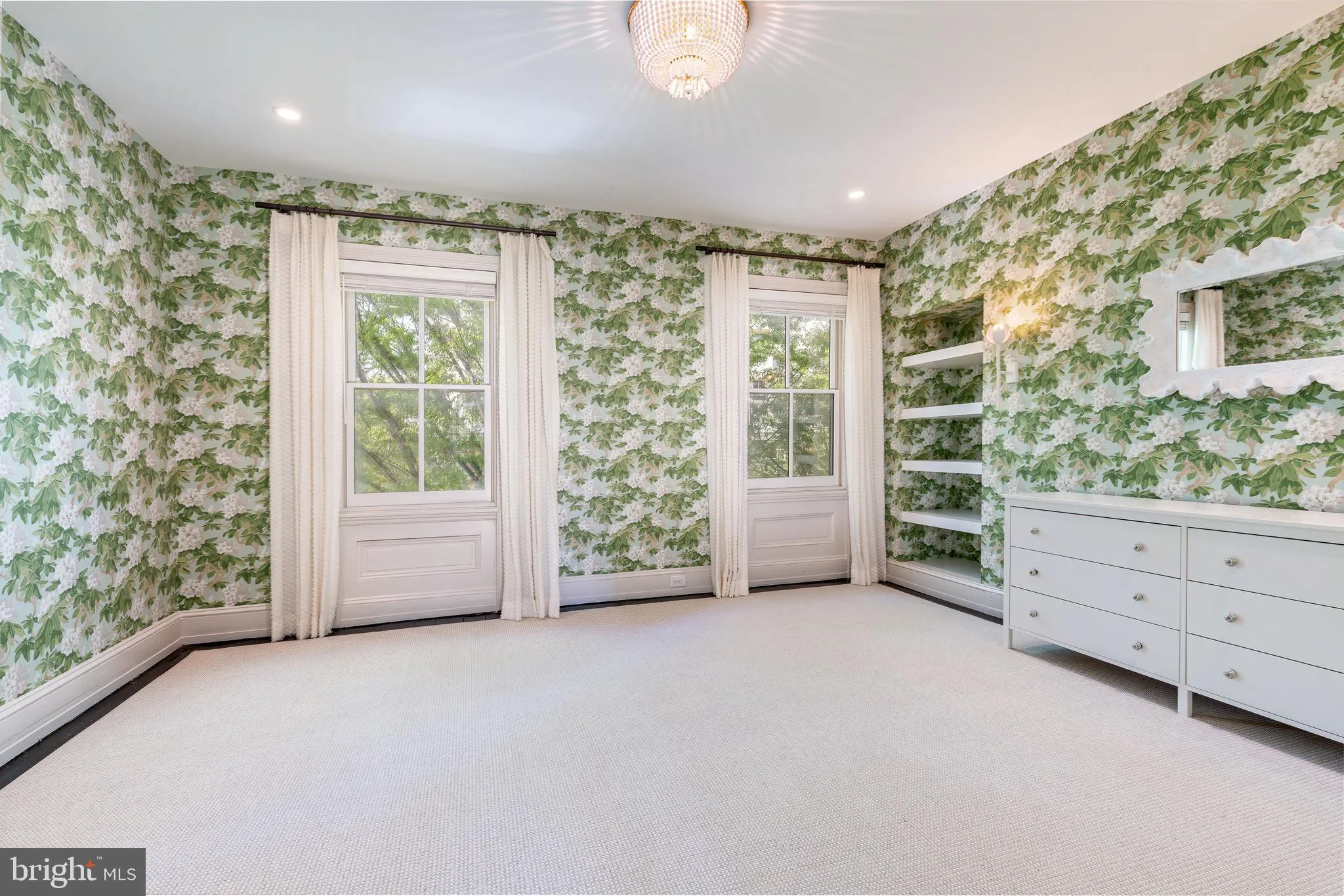 Philadelphia, Pennsylvania 19106, United States, 4 Bedrooms Bedrooms, ,4 BathroomsBathrooms,Residential,Contingent,120539