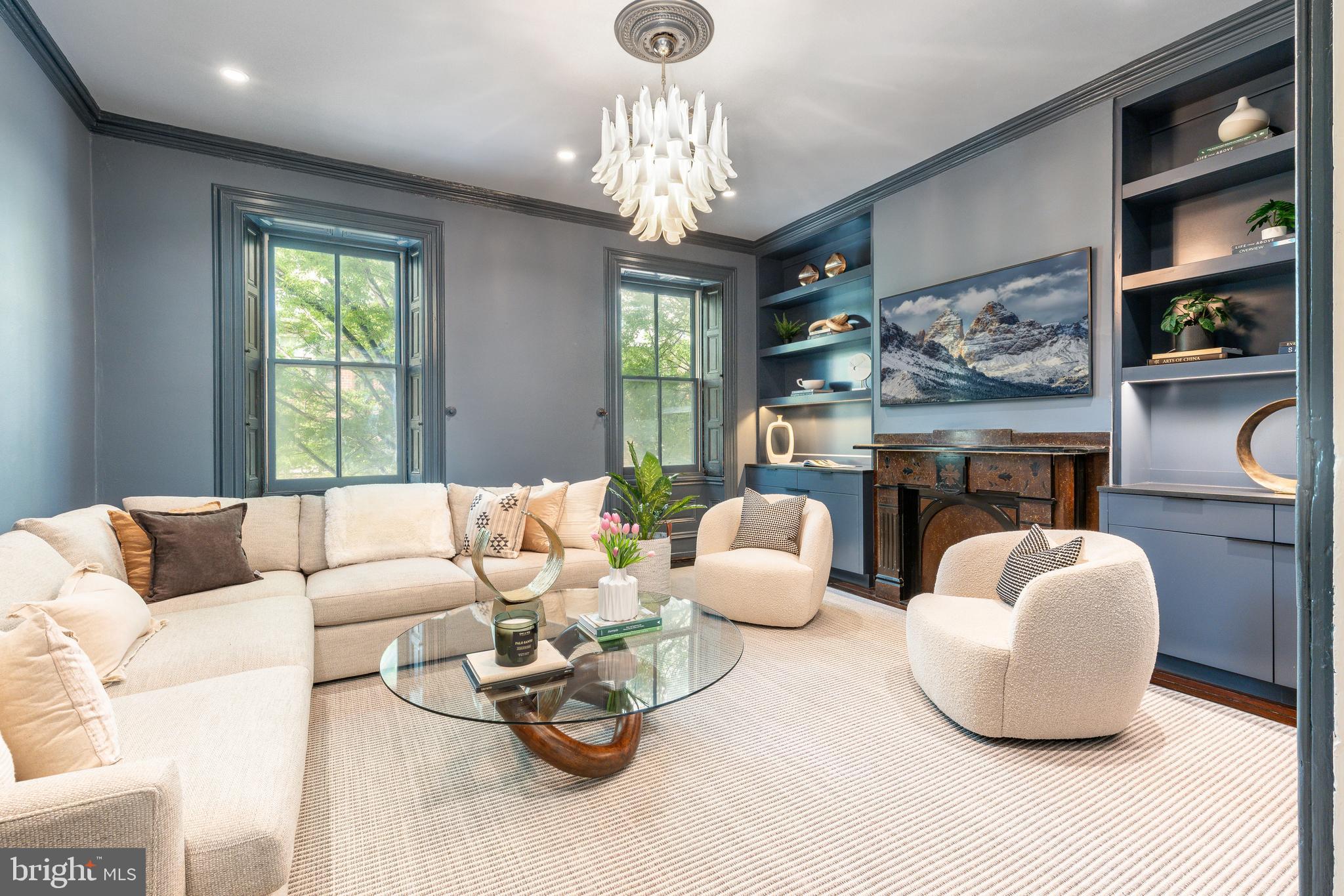 SOCIETY HILL - Residential