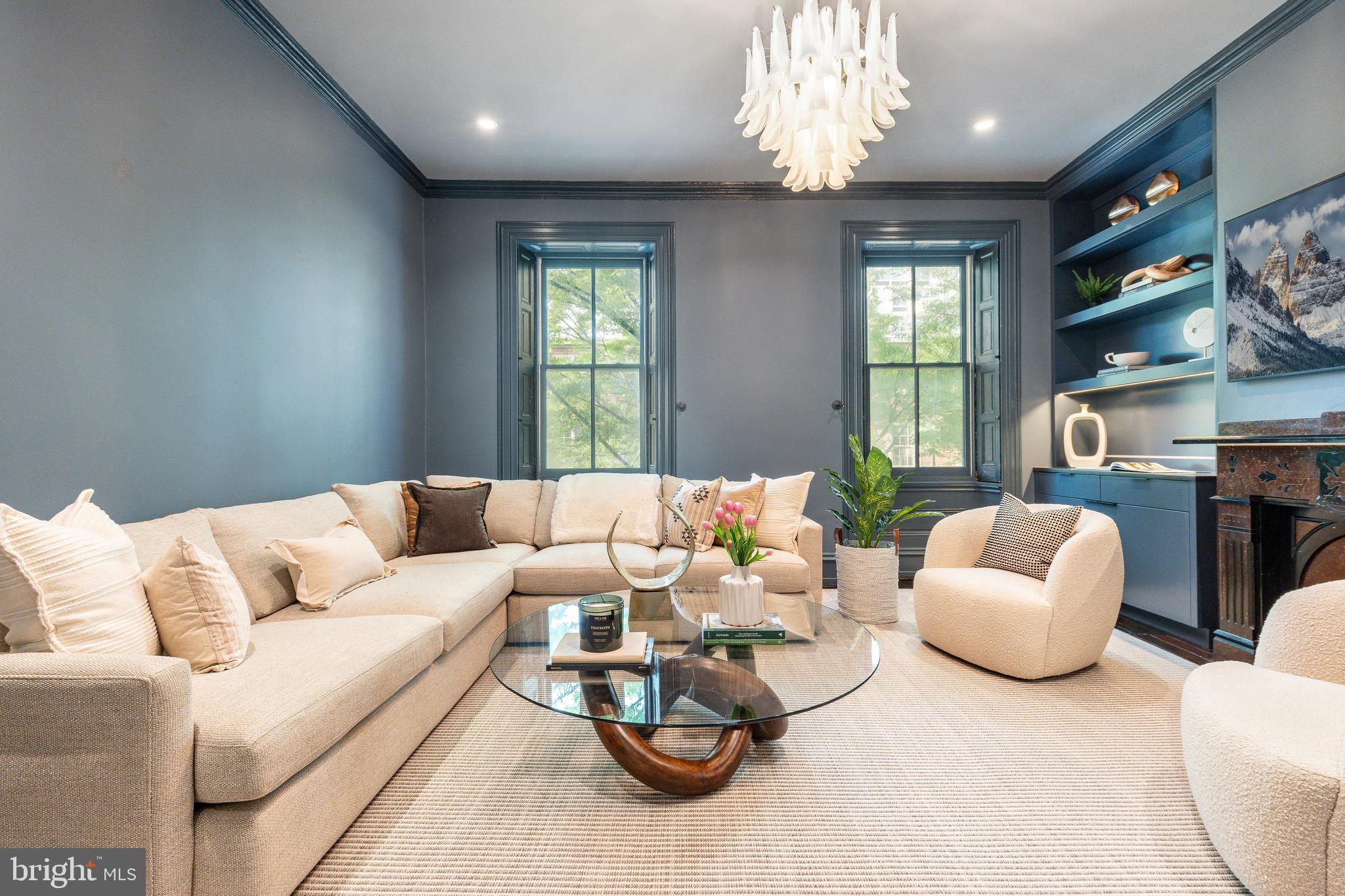 SOCIETY HILL - Residential