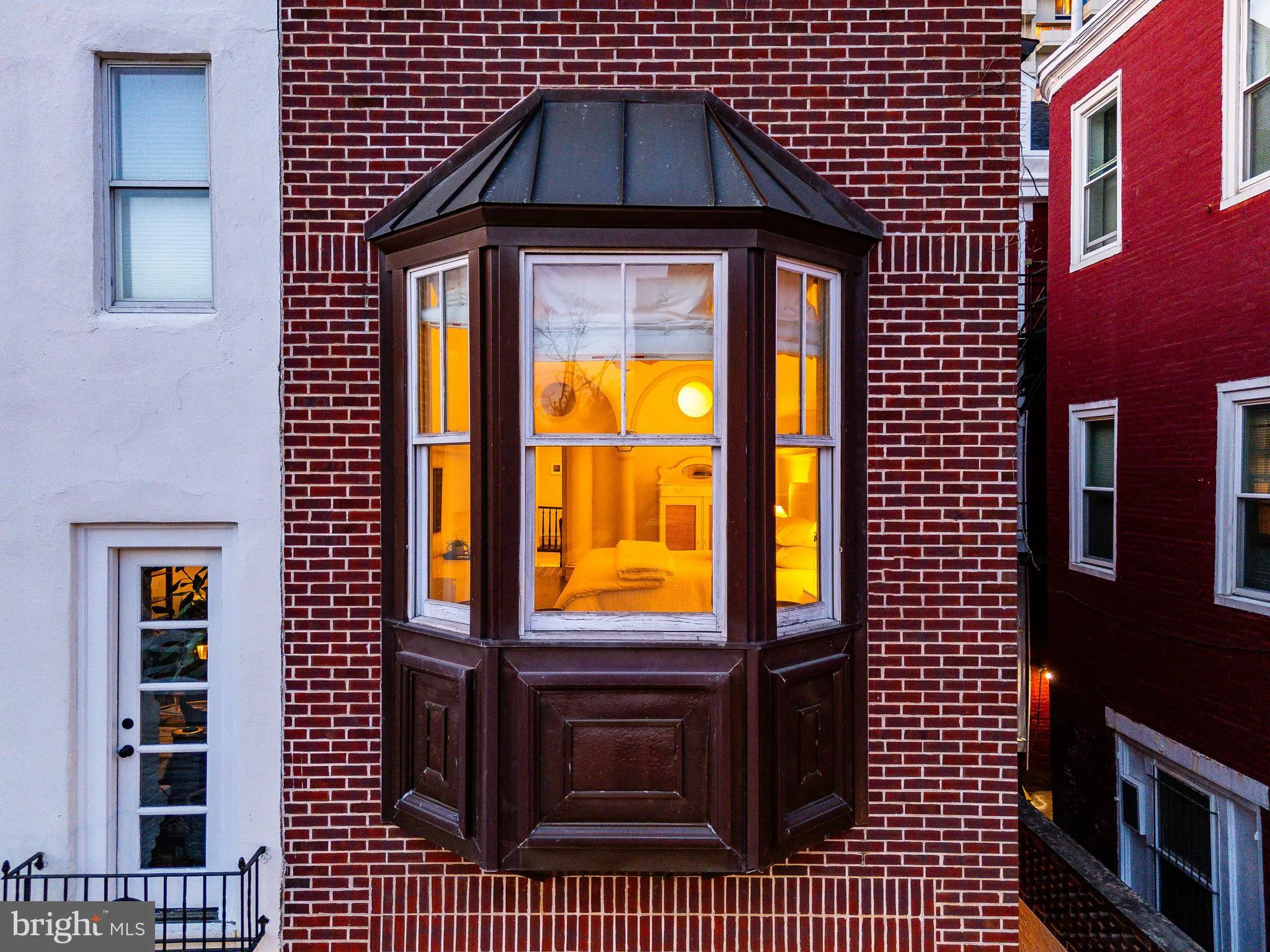 Philadelphia, Pennsylvania 19106, United States, 4 Bedrooms Bedrooms, ,4 BathroomsBathrooms,Residential,Contingent,120539