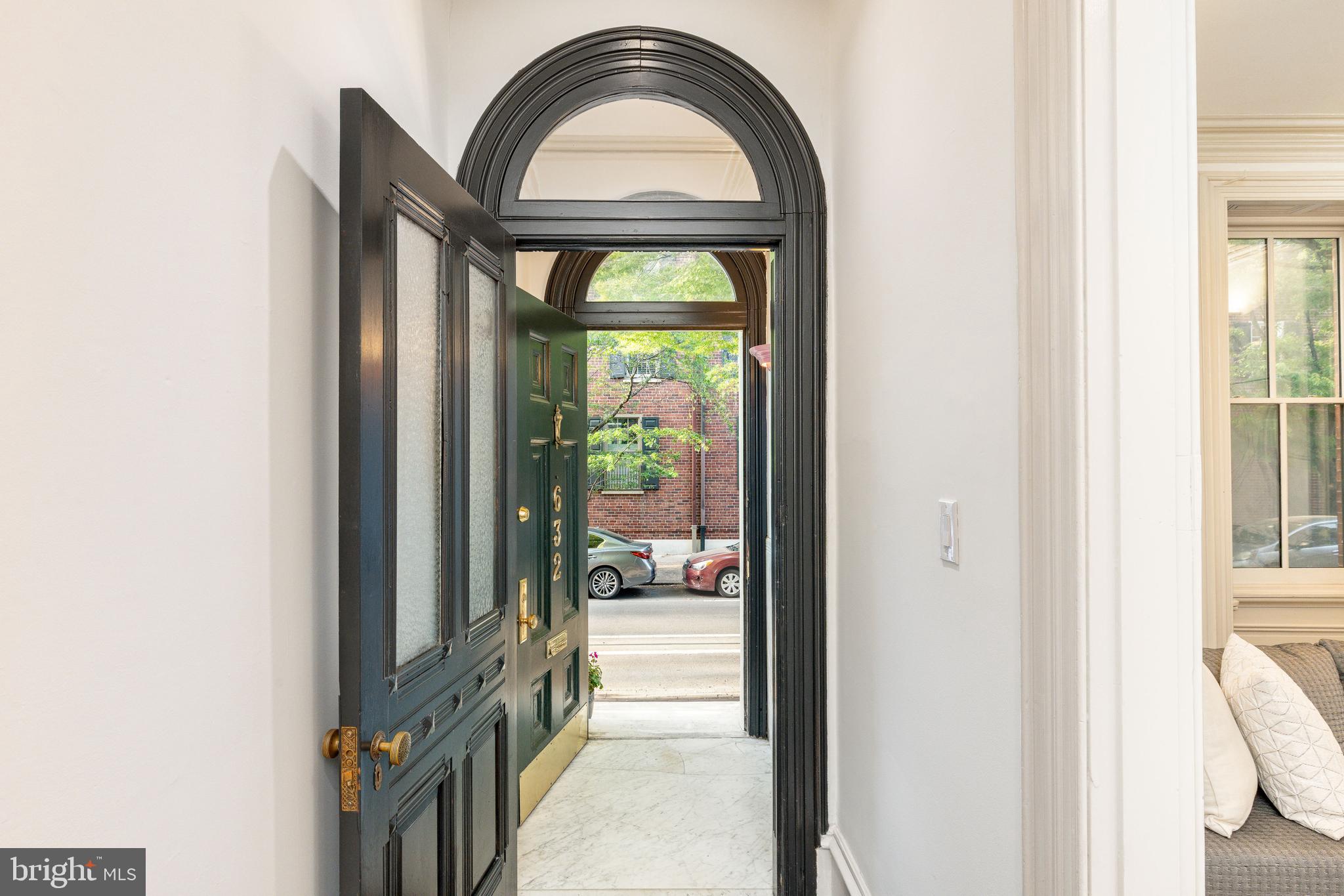 SOCIETY HILL - Residential