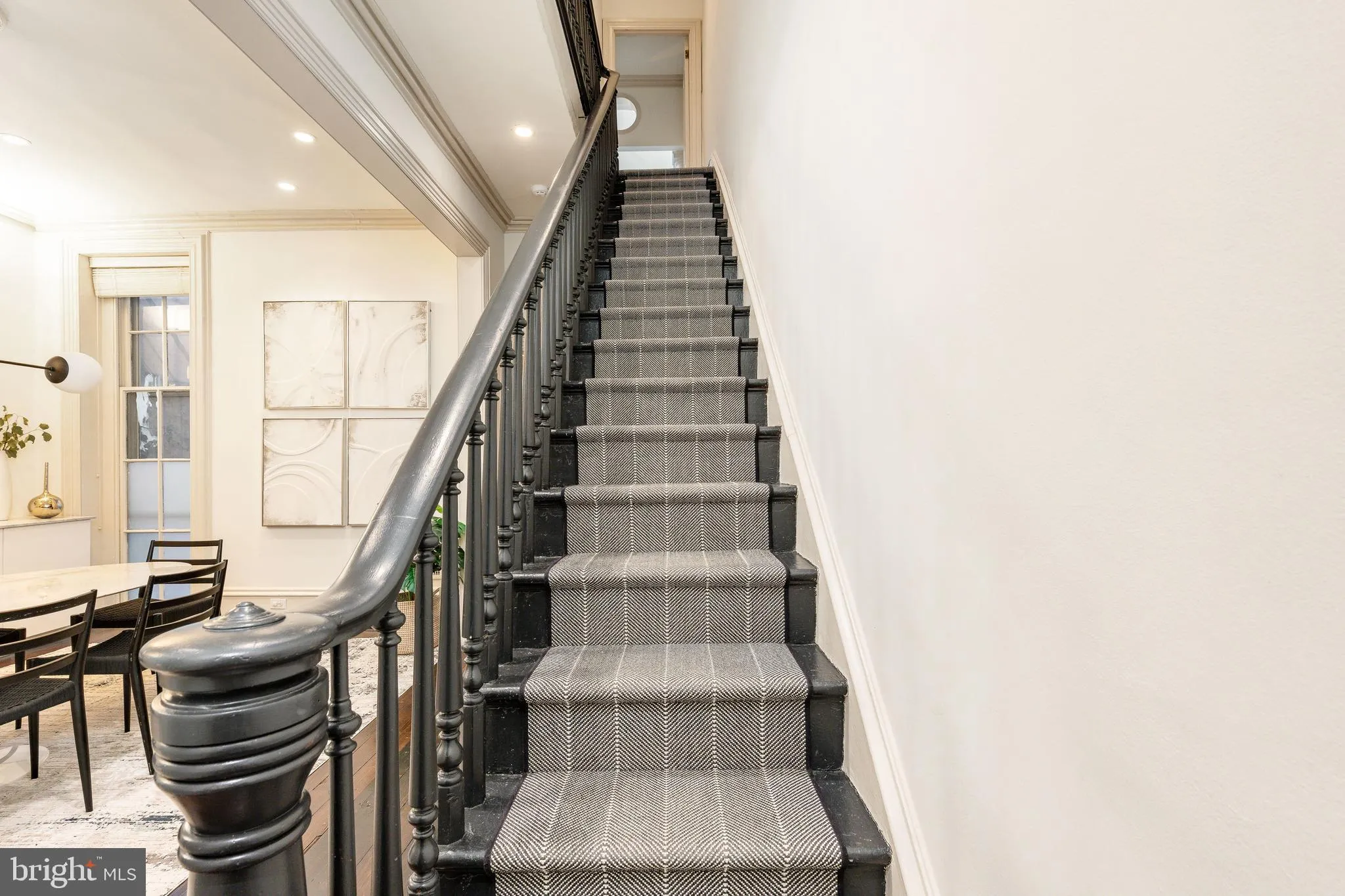 Philadelphia, Pennsylvania 19106, United States, 4 Bedrooms Bedrooms, ,4 BathroomsBathrooms,Residential,Contingent,120539