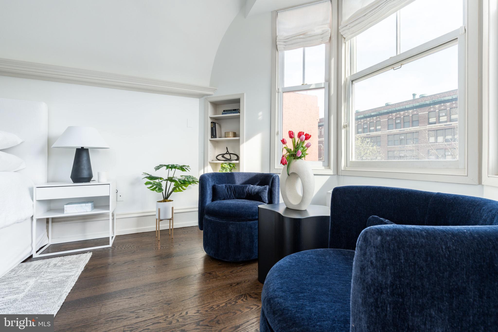 SOCIETY HILL - Residential