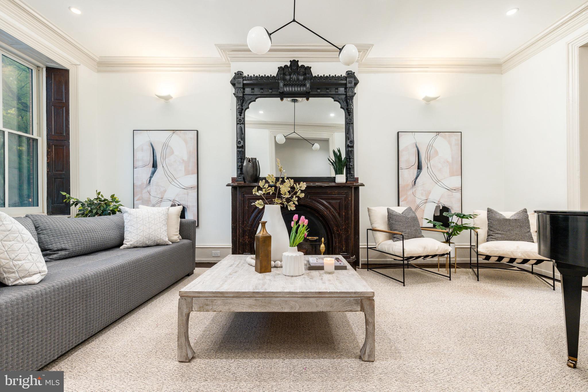 SOCIETY HILL - Residential