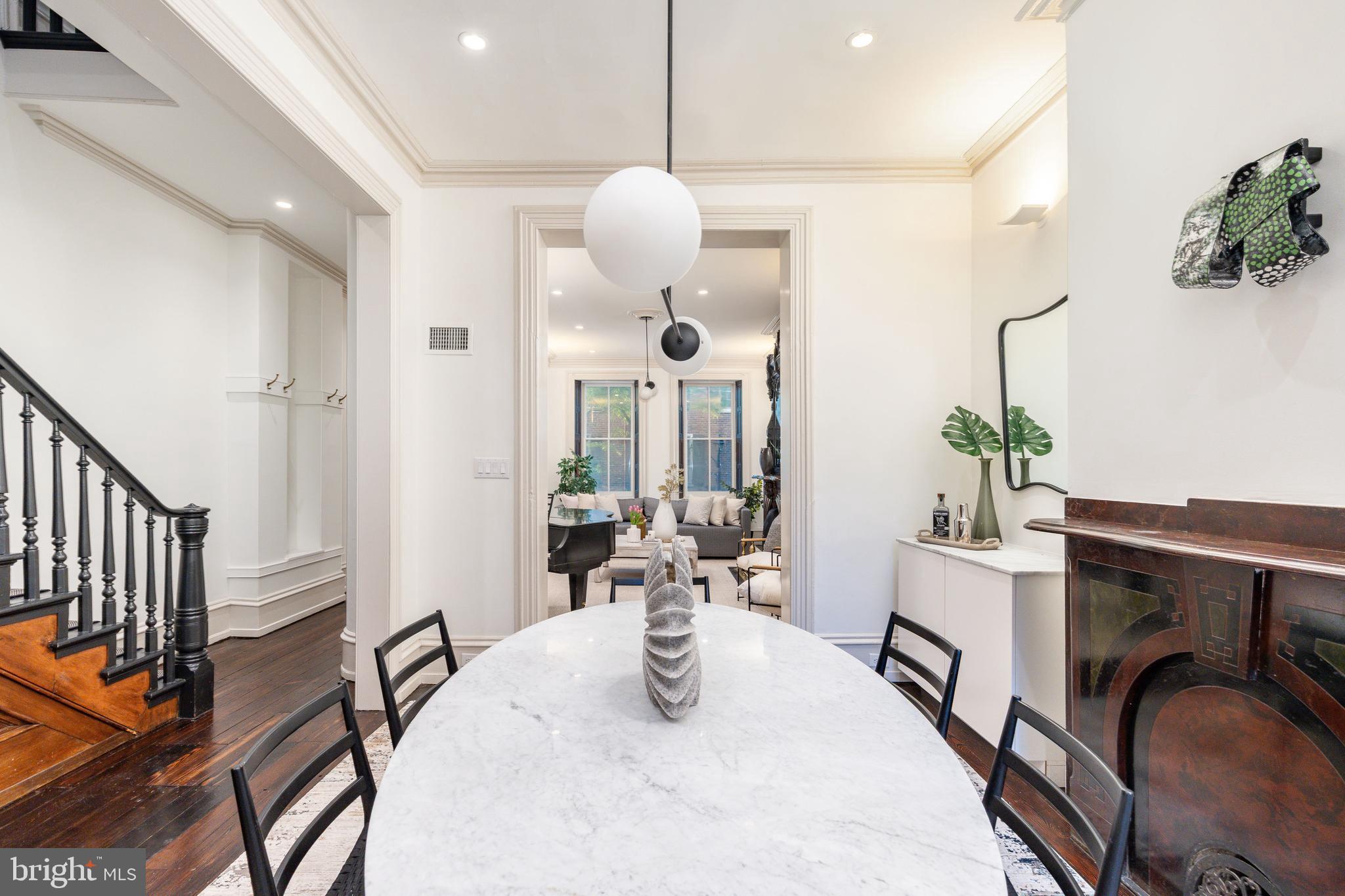 SOCIETY HILL - Residential