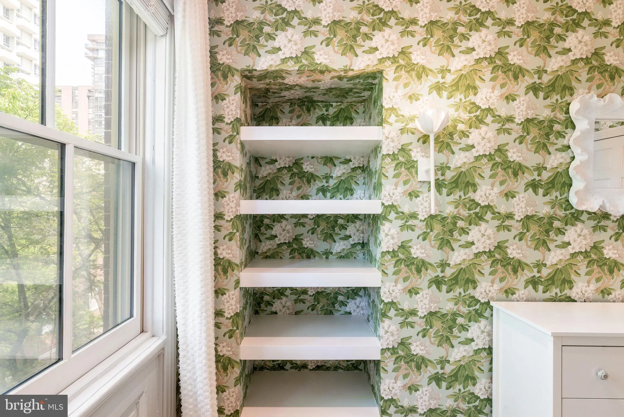 Philadelphia, Pennsylvania 19106, United States, 4 Bedrooms Bedrooms, ,4 BathroomsBathrooms,Residential,Contingent,120539